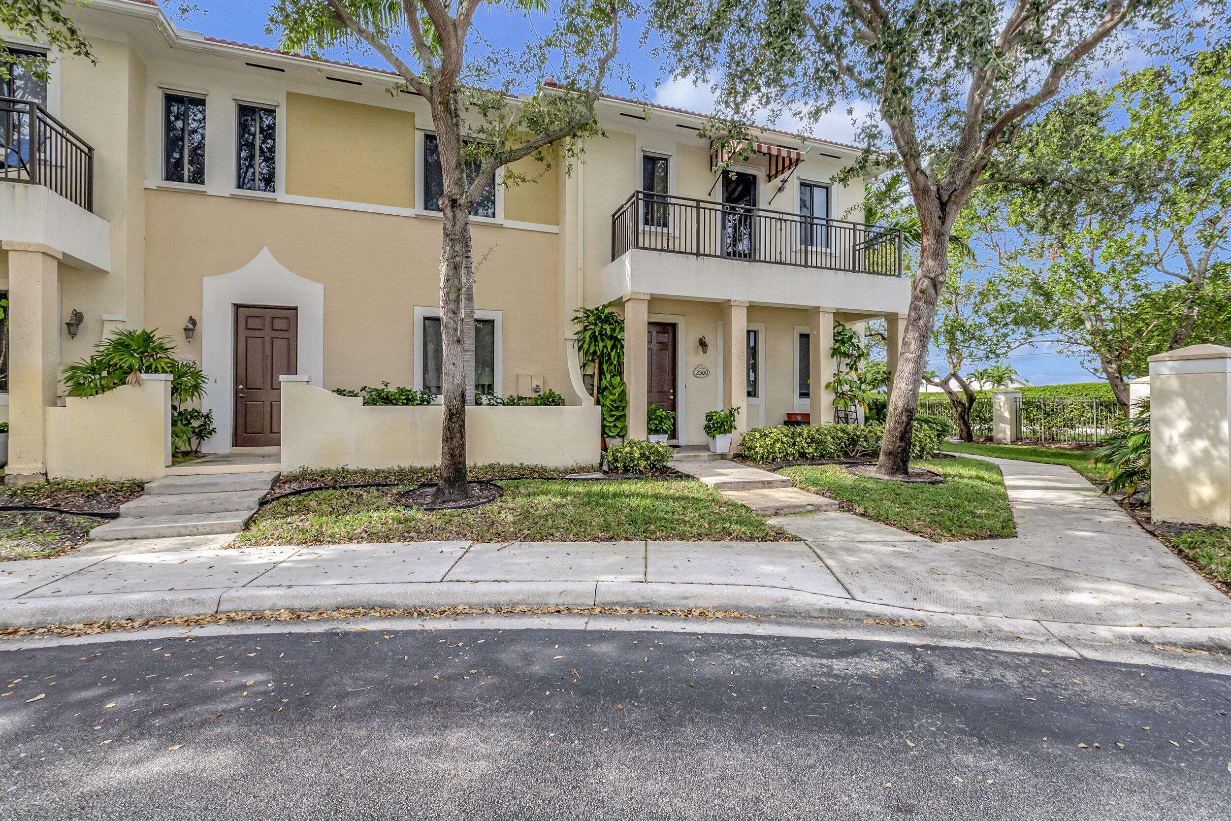 Boynton Beach, FL 33426,2500 Venetian CT 36