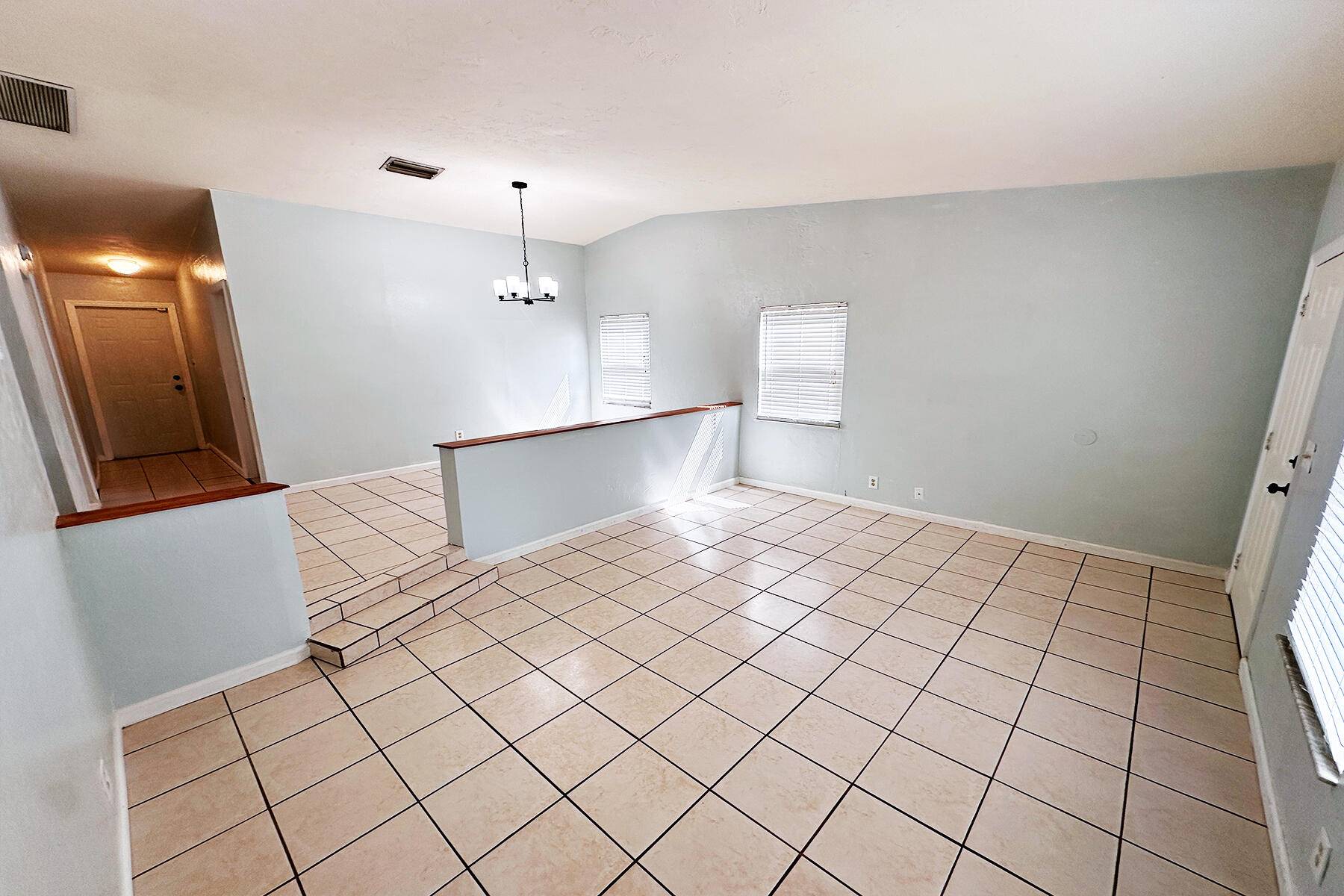 Jupiter, FL 33458,6171 Heather ST