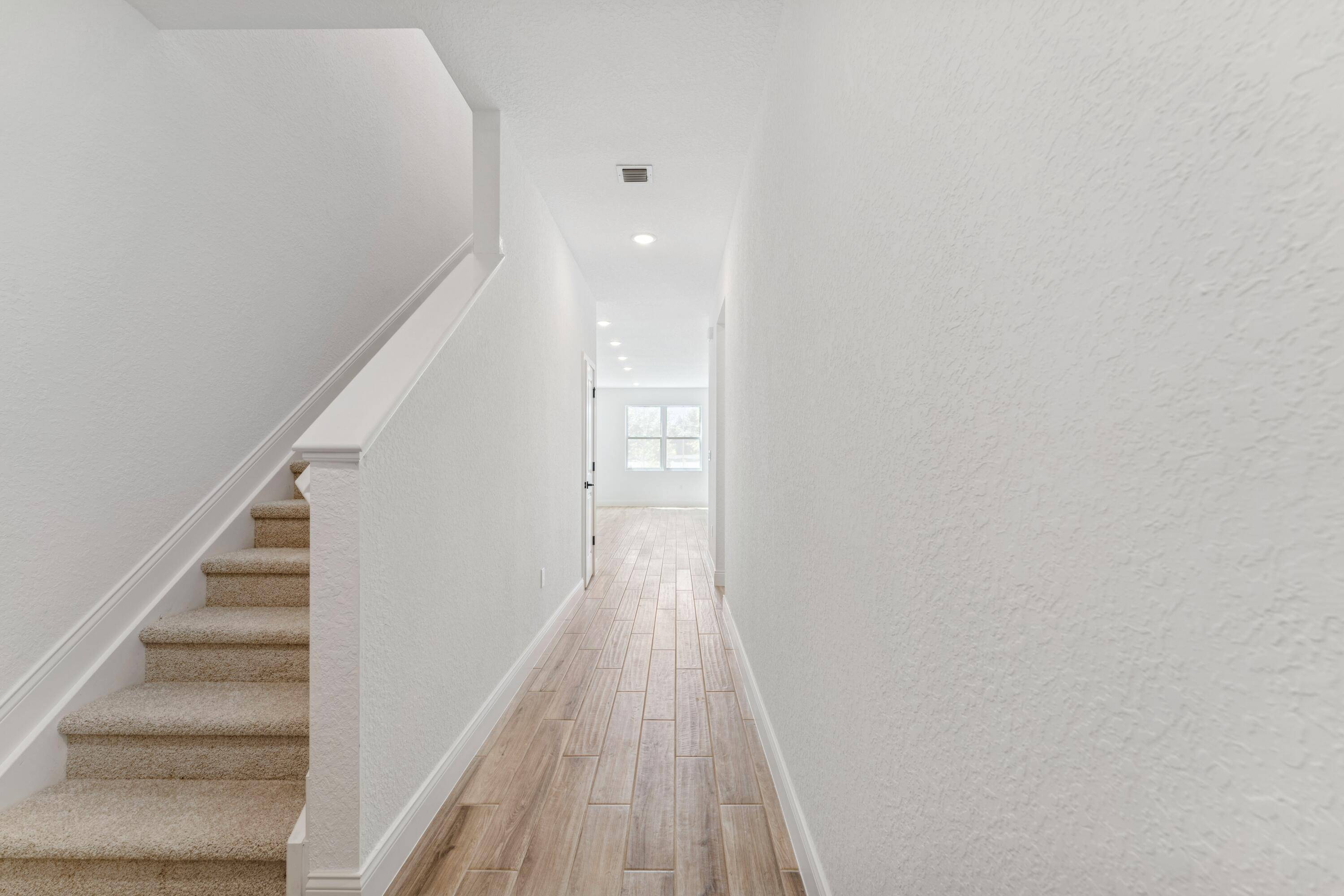 Stuart, FL 34997,177 SE Birch TER 0737