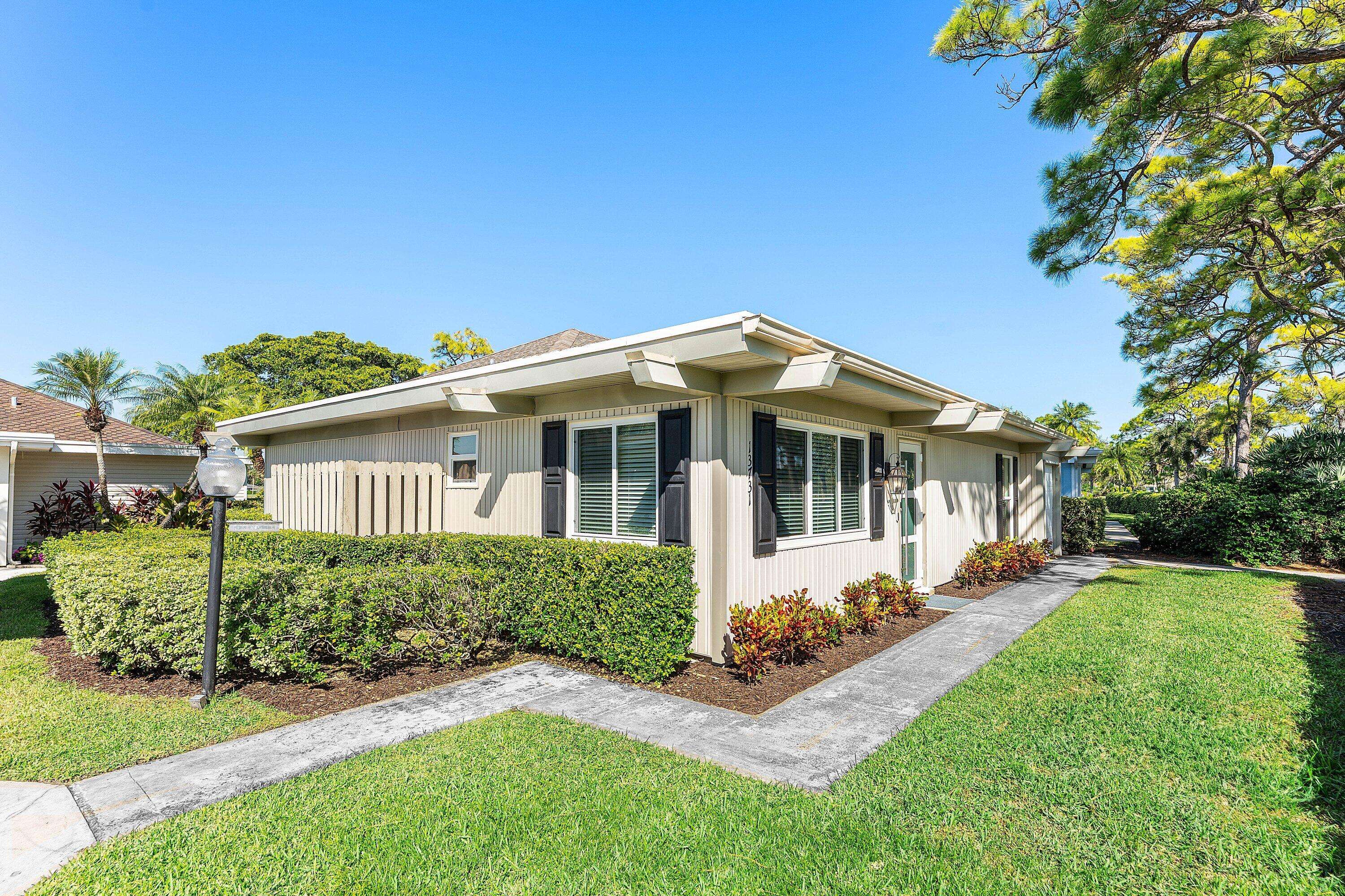 Palm Beach Gardens, FL 33418,13731 Eastpointe WAY