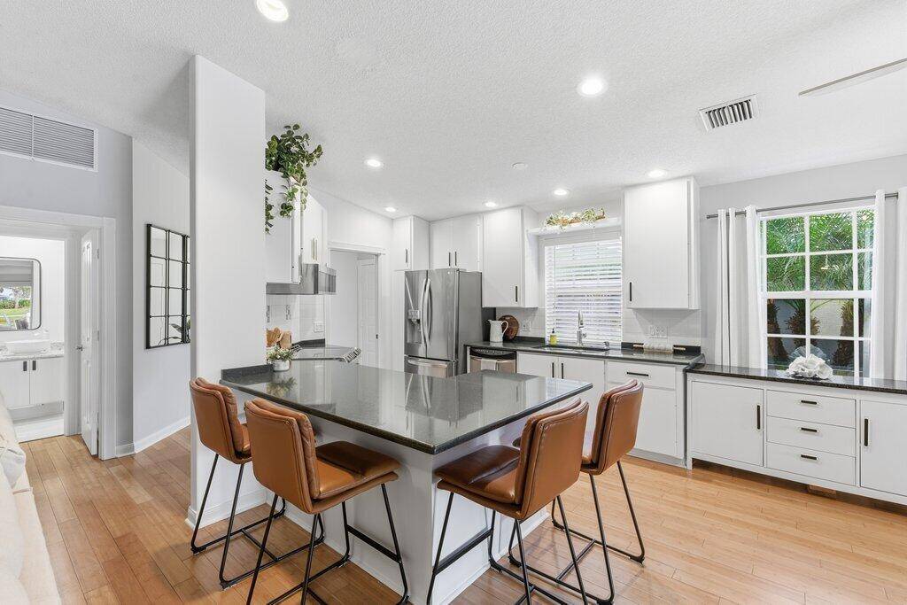 Port Saint Lucie, FL 34986,1279 NW Bentley CIR A