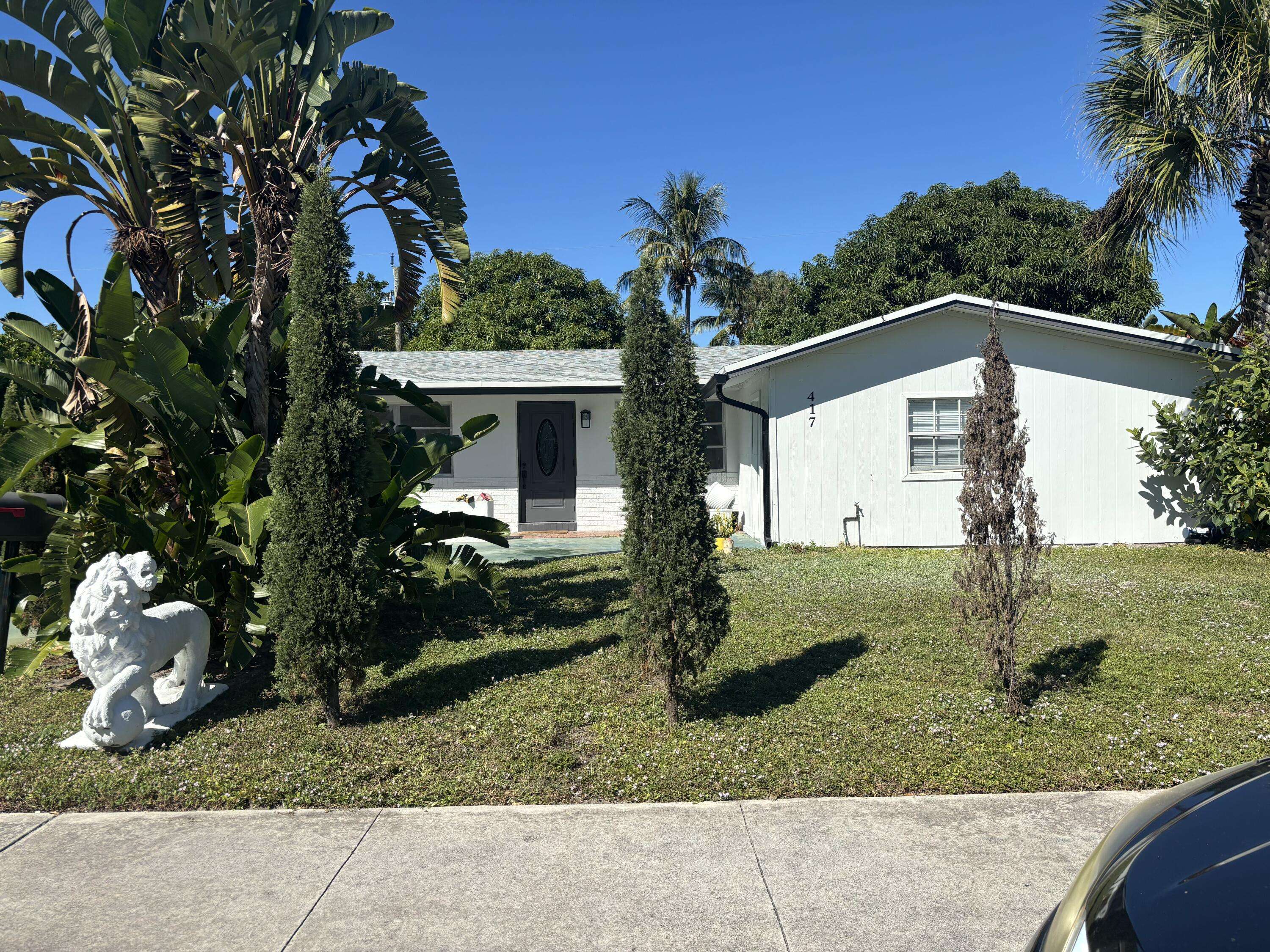 Palm Beach Gardens, FL 33410,417 Lighthouse DR