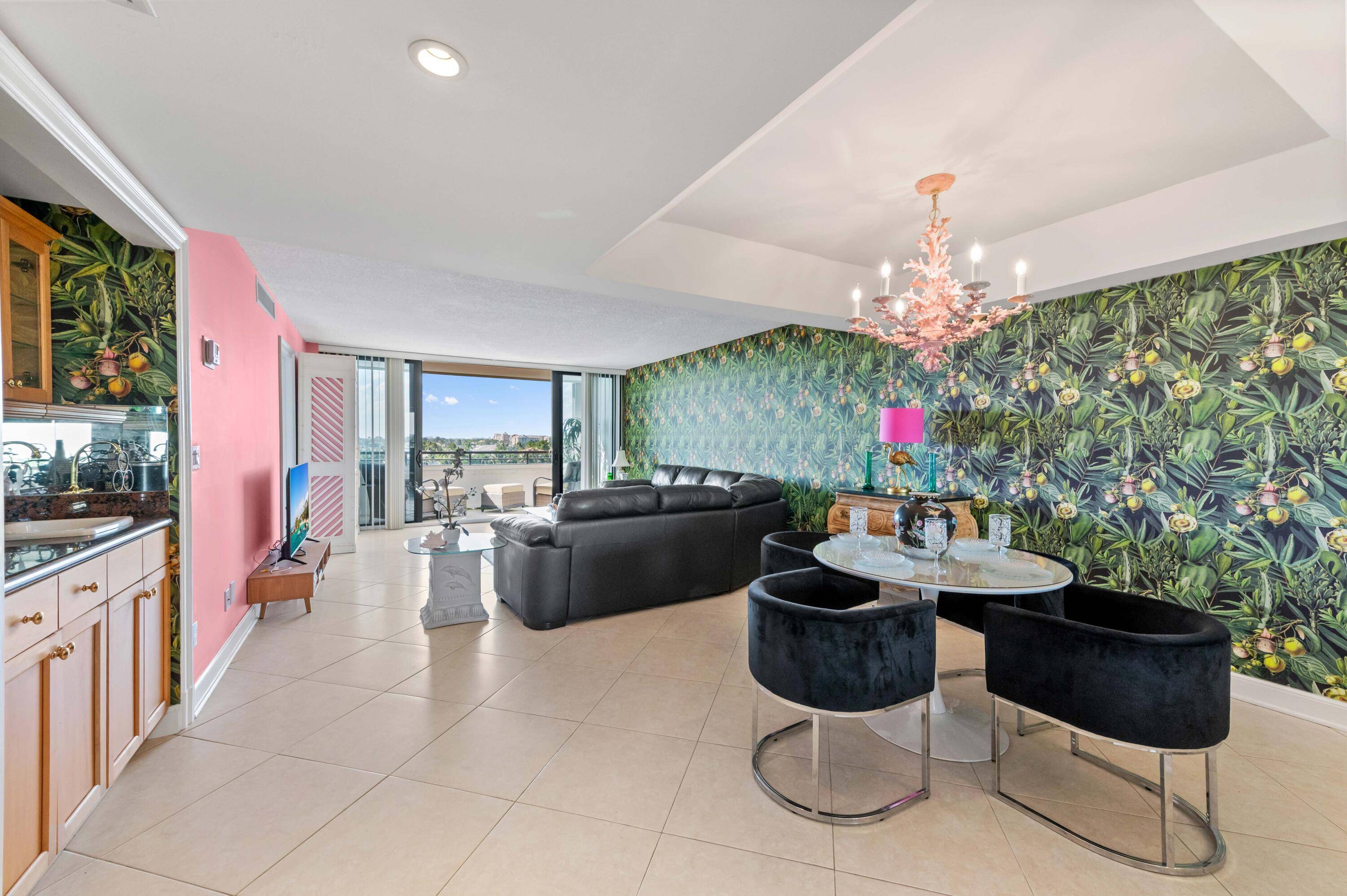 South Palm Beach, FL 33480,3589 S Ocean BLVD 609