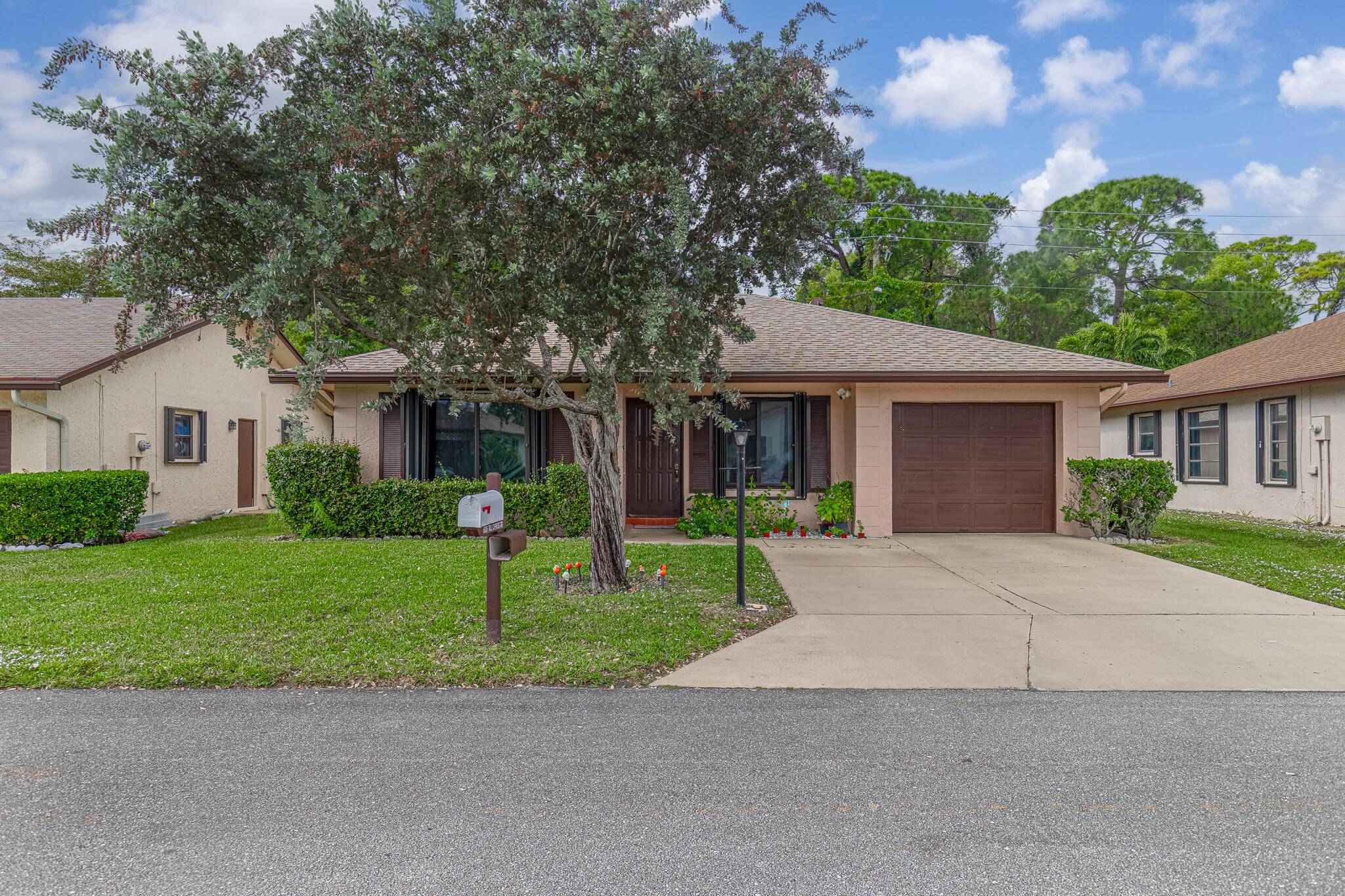 Greenacres, FL 33463,6335 Tall Cypress CIR