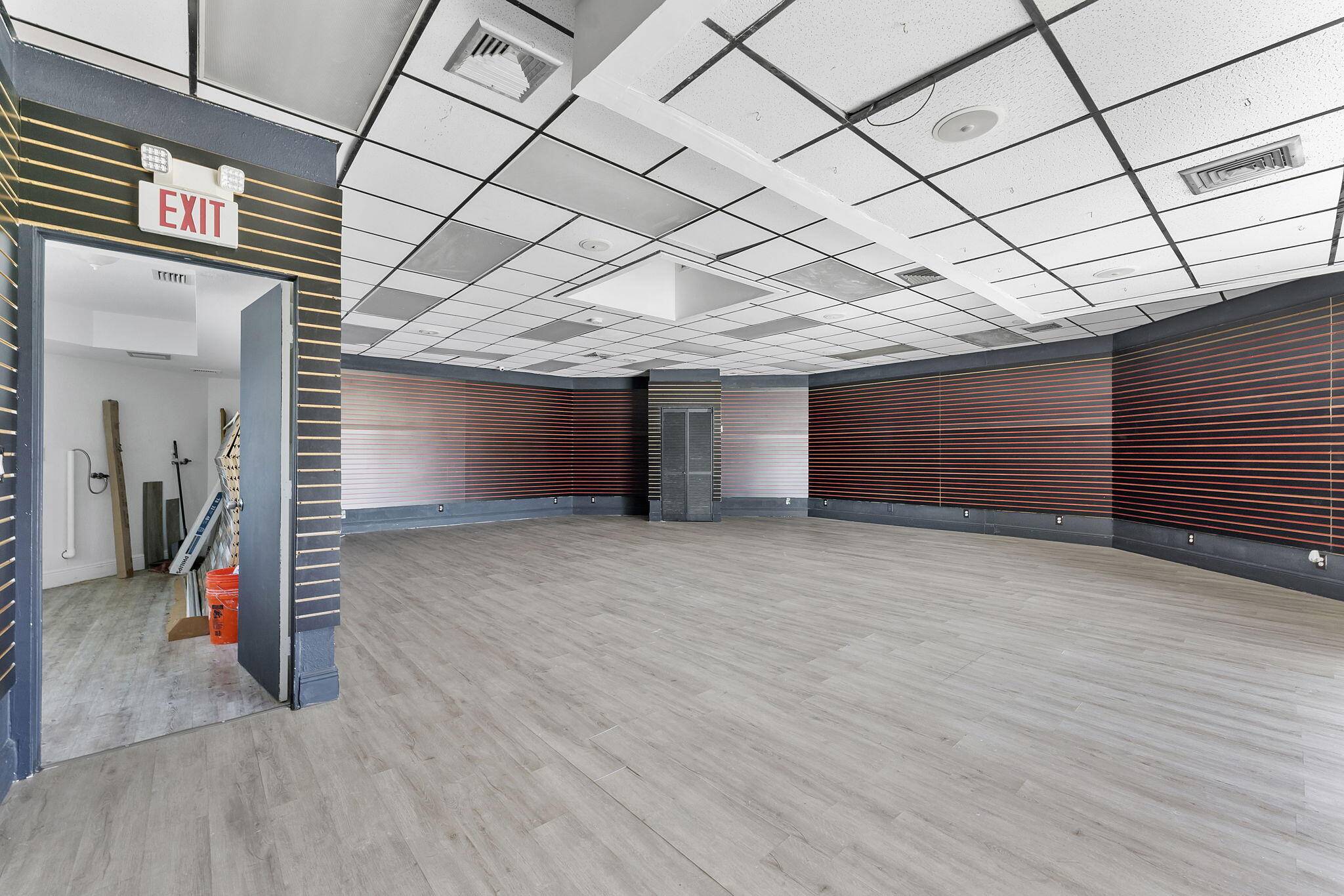 Lantana, FL 33462,888 E Coast AVE