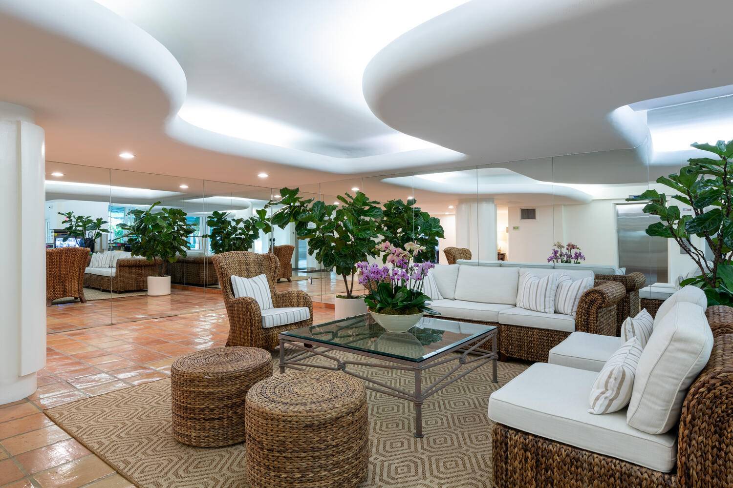 Palm Beach, FL 33480,170 N Ocean BLVD 511