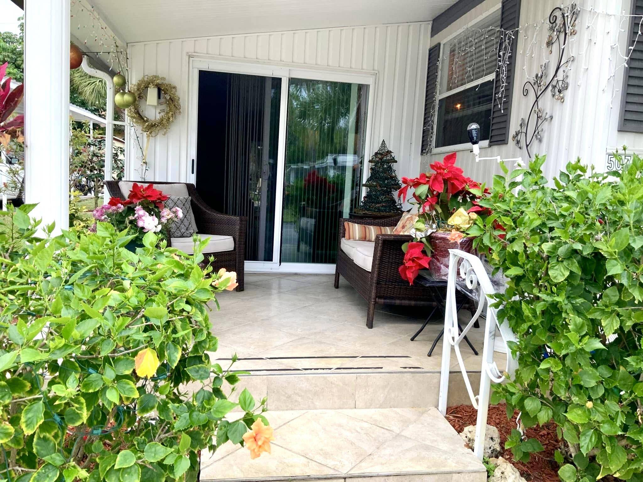 Deerfield Beach, FL 33442,507 Alamanda LN