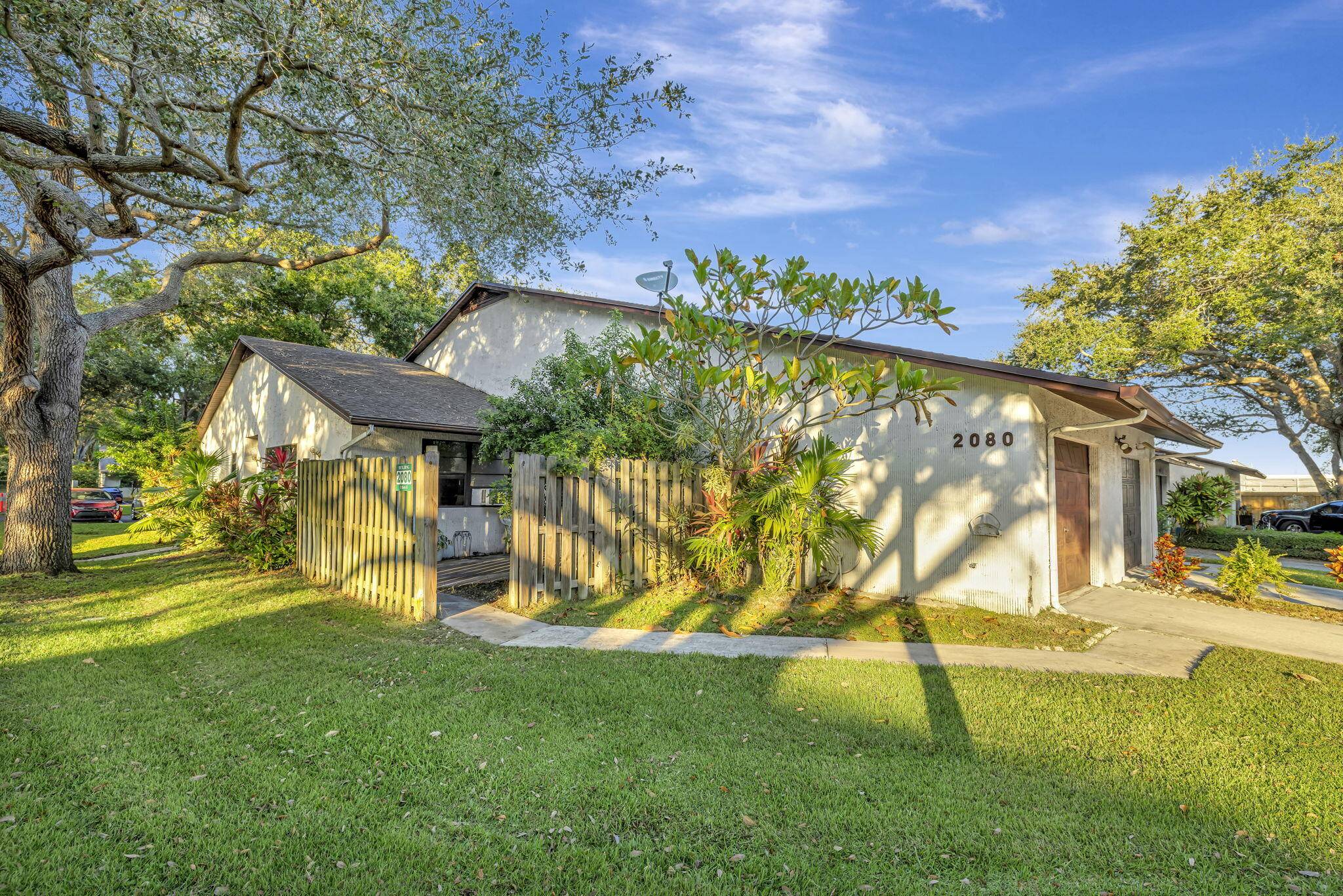 Fort Pierce, FL 34950,2080 Colonial RD 1