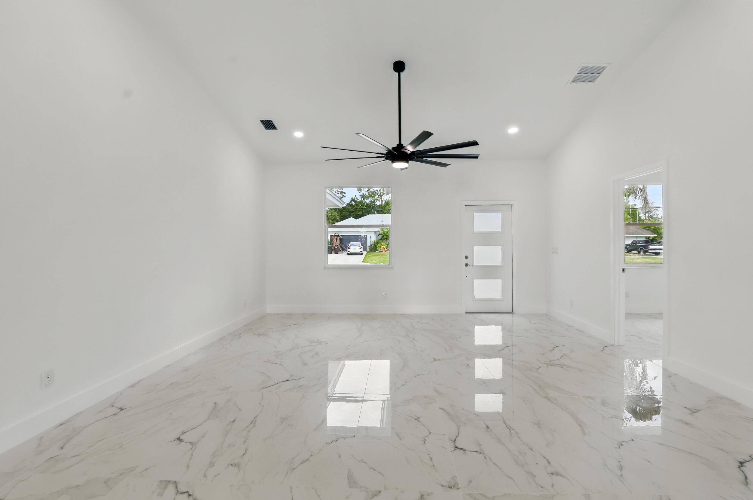 Fort Pierce, FL 34982,5104 Birch DR