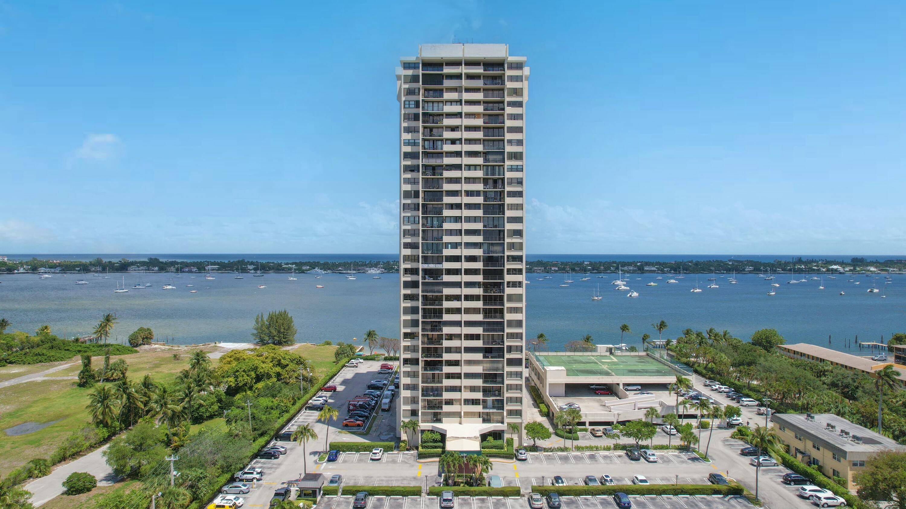 West Palm Beach, FL 33407,5600 N Flagler DR 2802