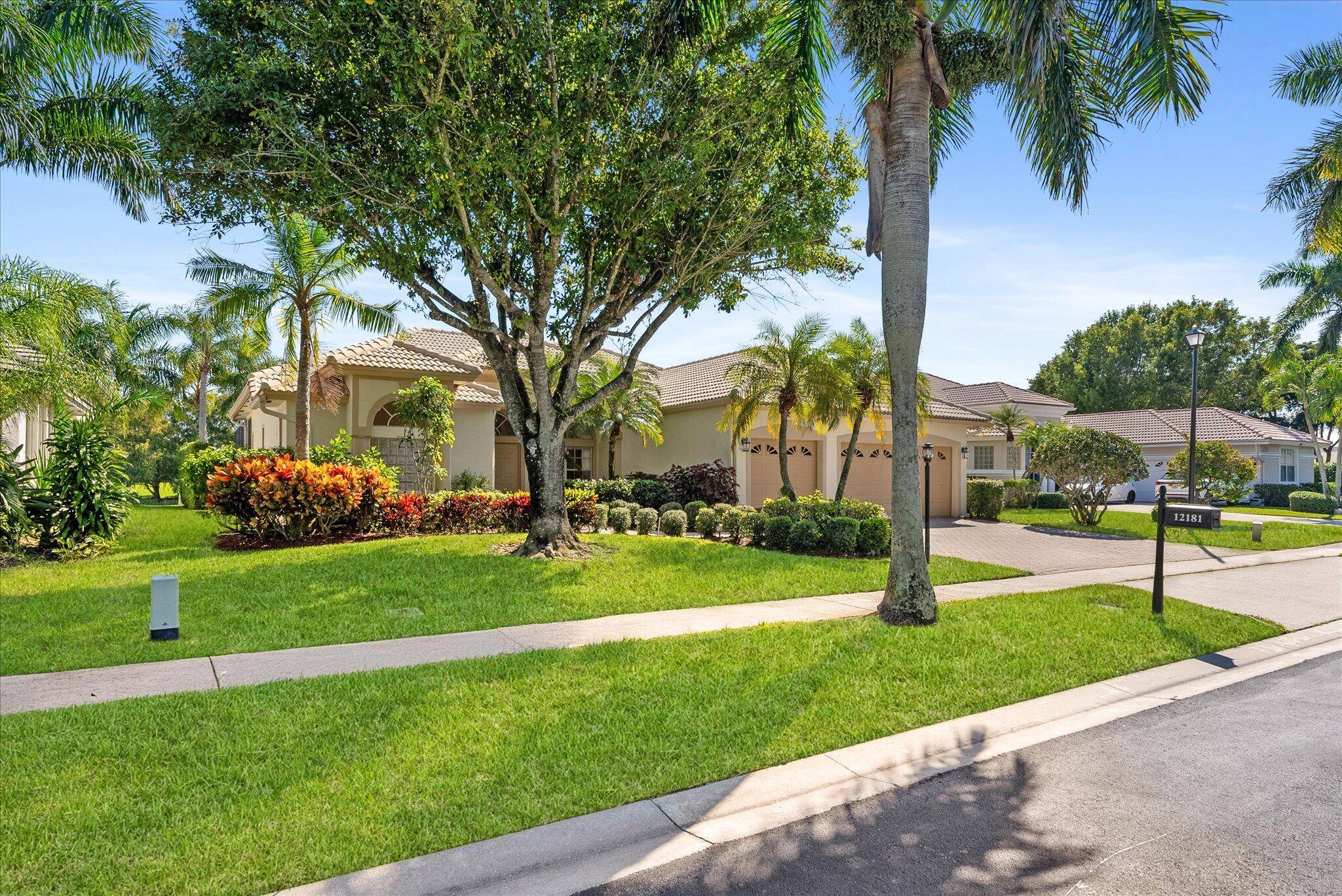 Boca Raton, FL 33428,12181 Rockledge CIR