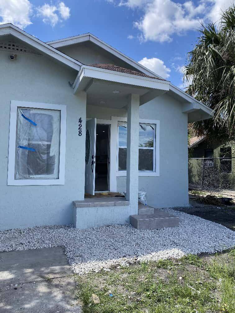 West Palm Beach, FL 33401,428 15th ST