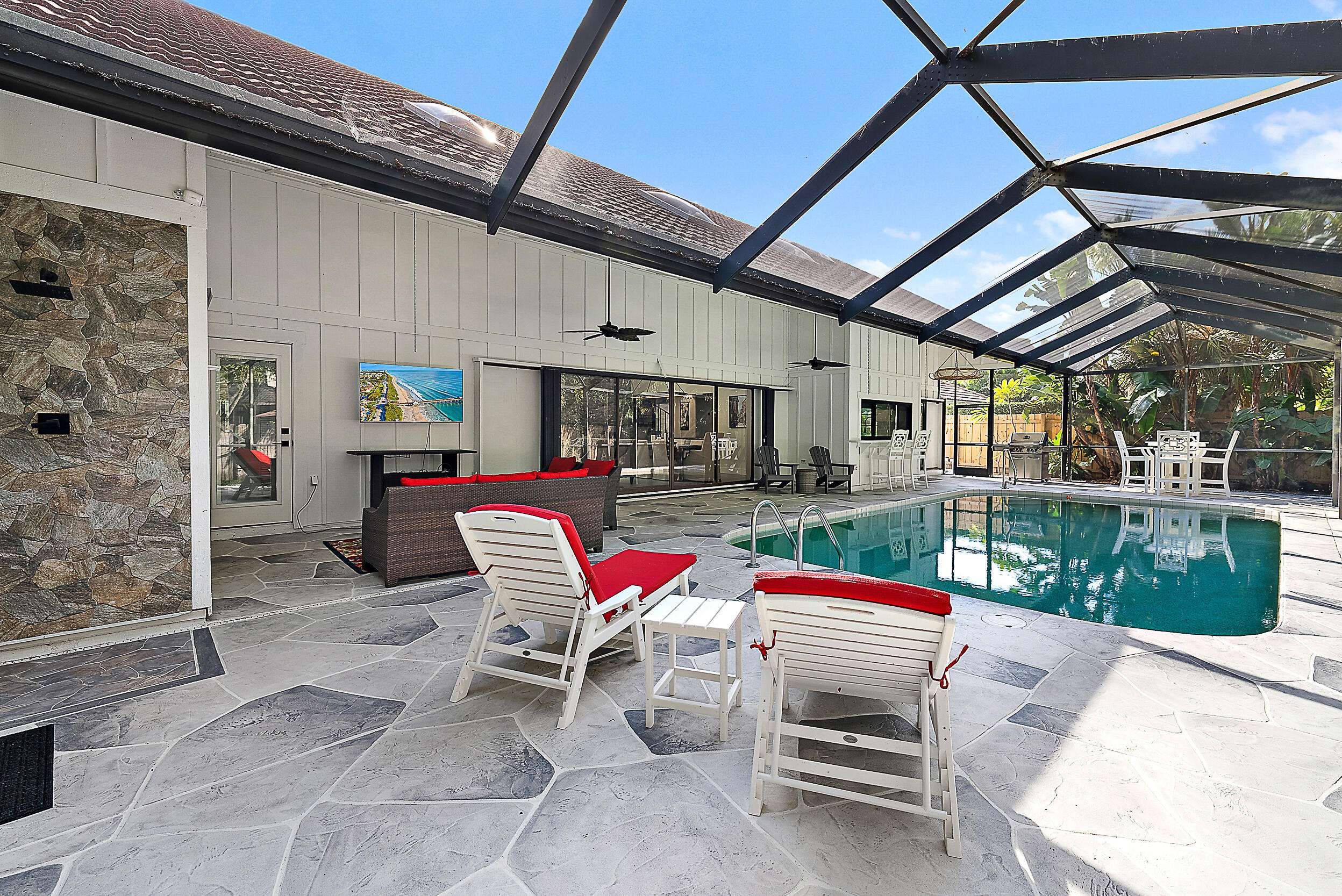 Palm Beach Gardens, FL 33410,2733 Biarritz DR