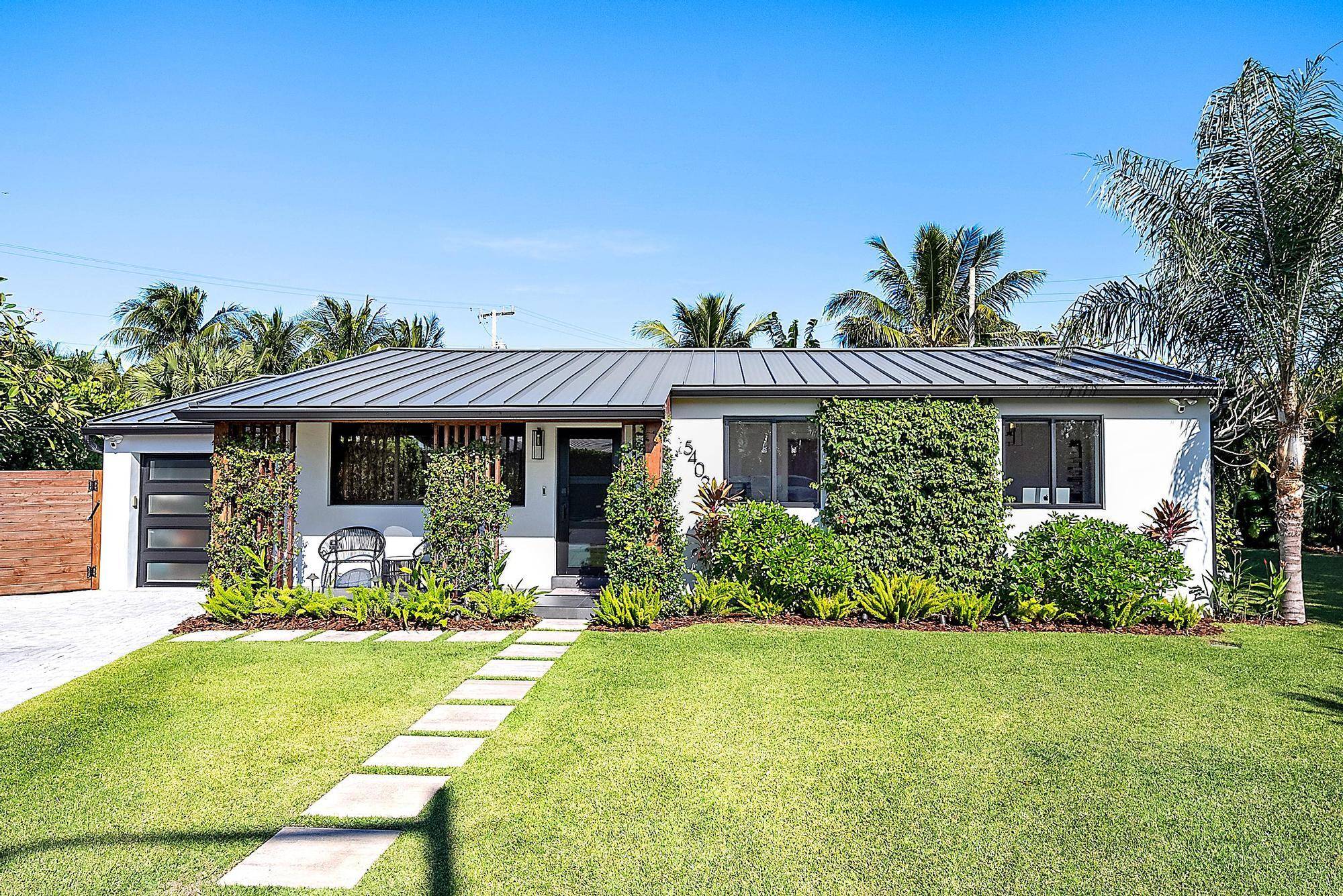 West Palm Beach, FL 33405,5402 Canyon TRL