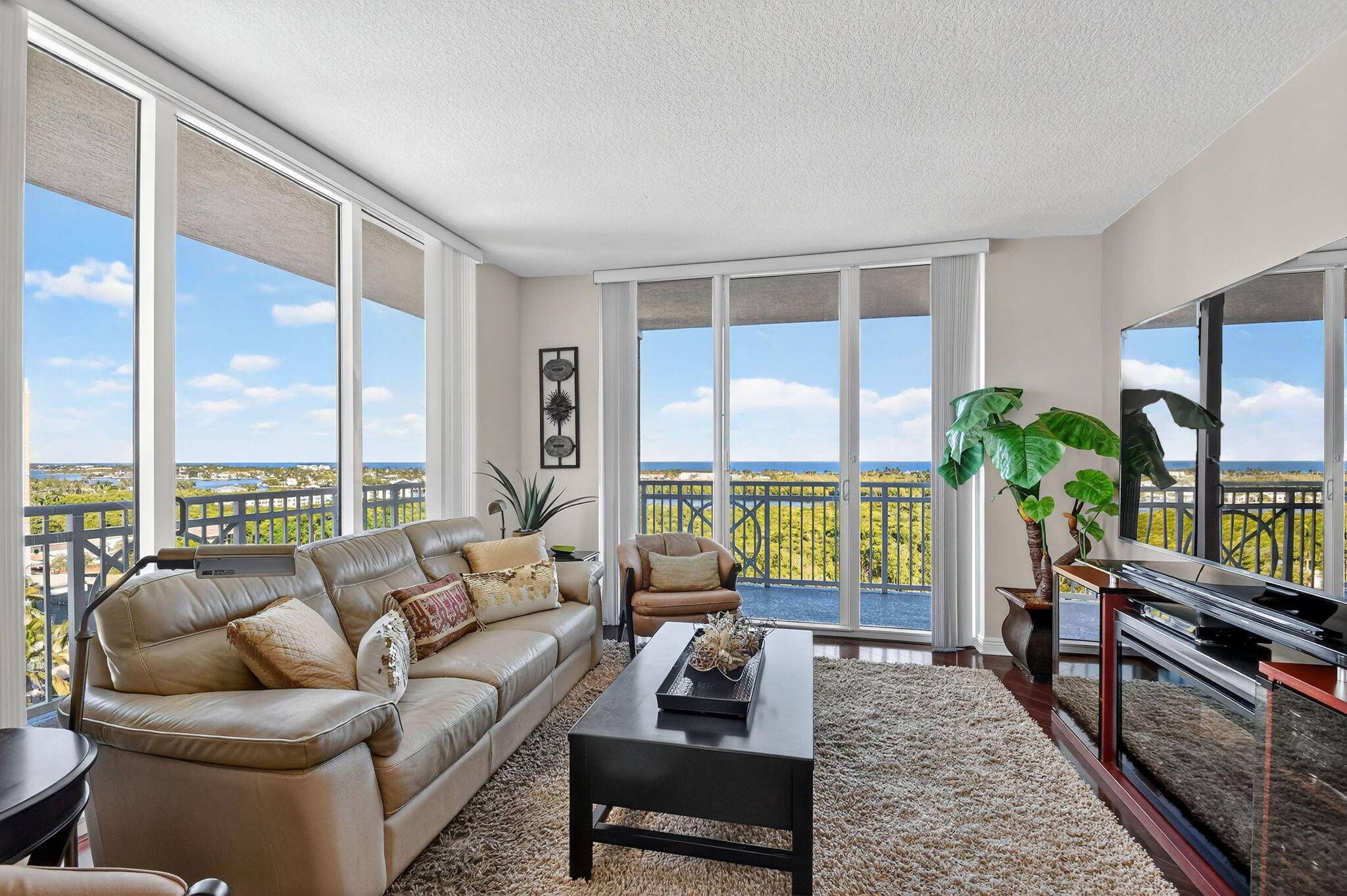 Boynton Beach, FL 33435,350 N Federal HWY 1105