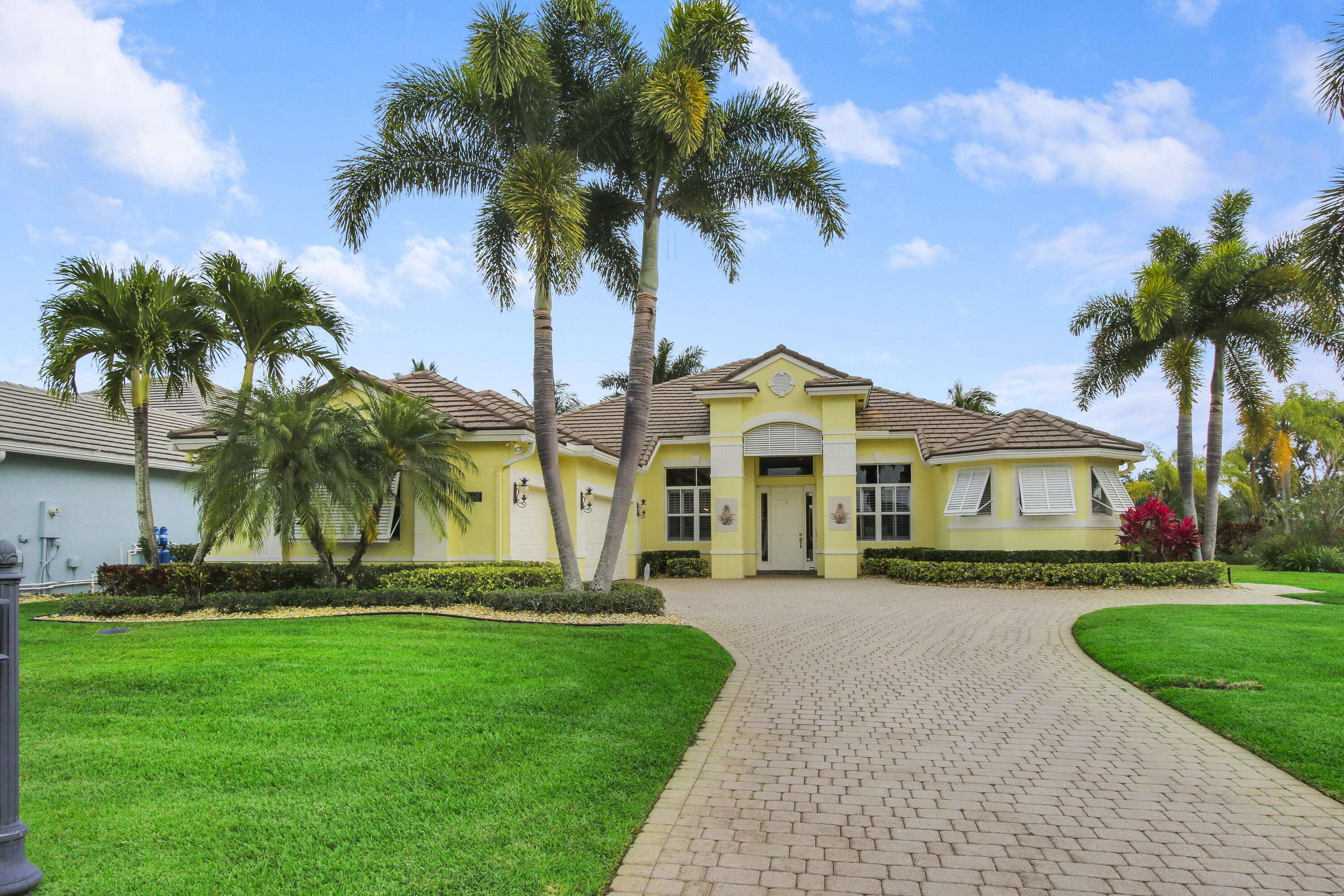 Stuart, FL 34997,660 SW Yacht Basin WAY