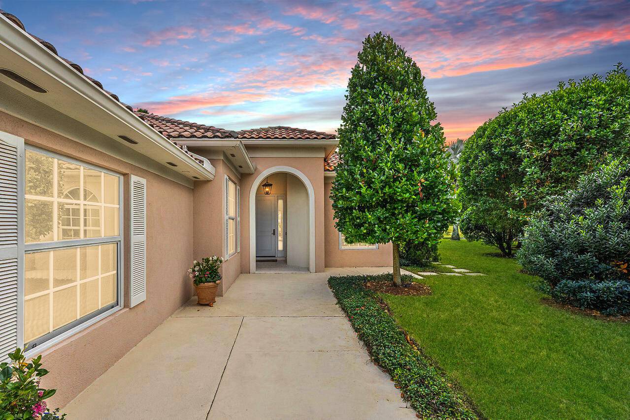 West Palm Beach, FL 33411,7586 Quida DR