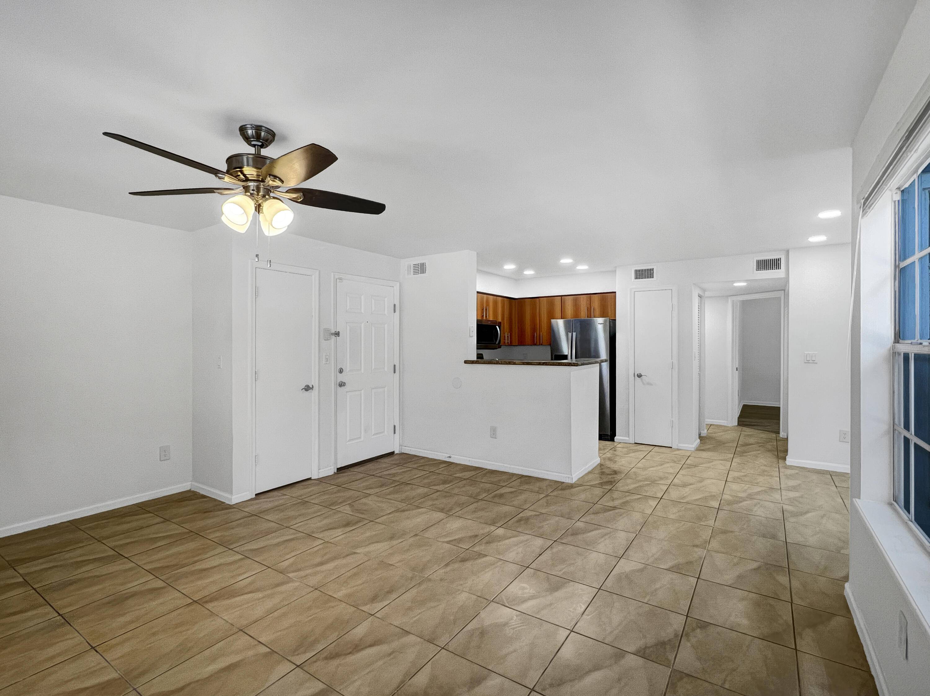 Delray Beach, FL 33444,1050 Crystal WAY G