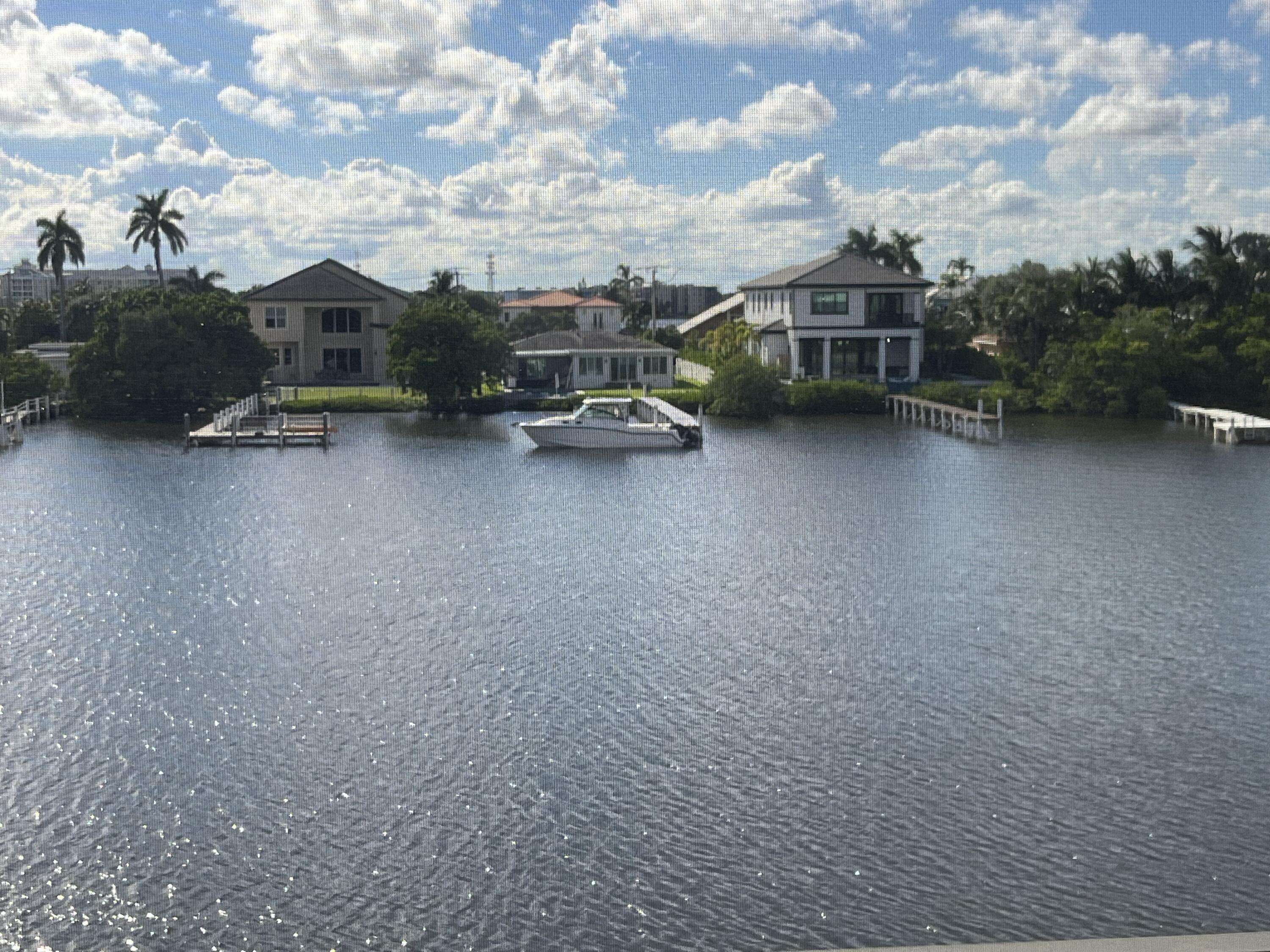 South Palm Beach, FL 33480,3525 S Ocean BLVD 304