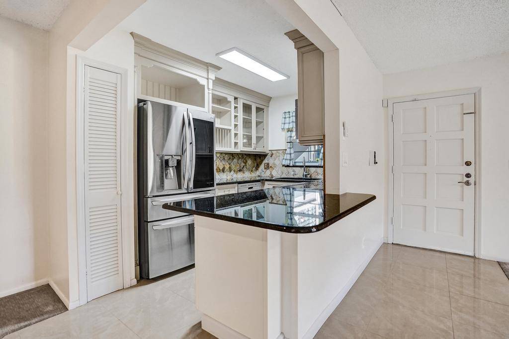 Boca Raton, FL 33486,1050 NW 13th ST 193d