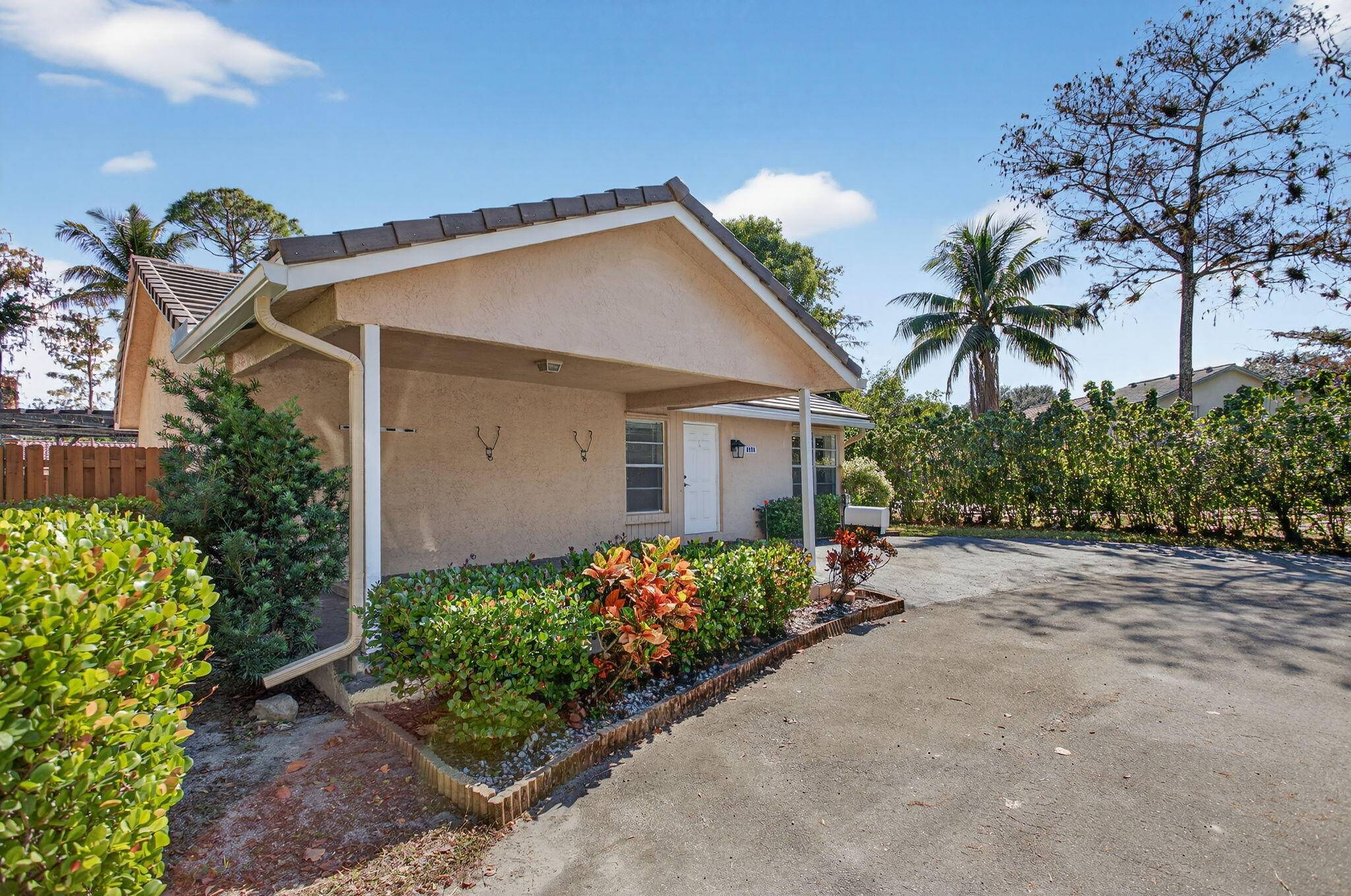 Coral Springs, FL 33071,8938 Shadow Wood BLVD