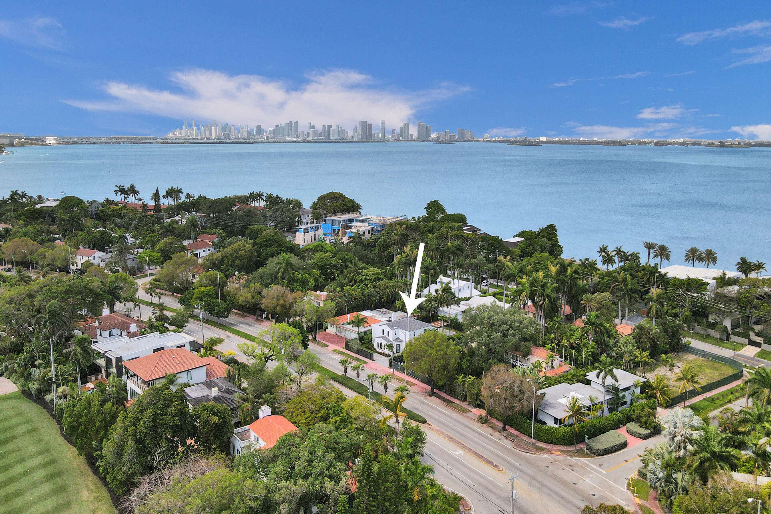 Miami Beach, FL 33140,5832 Alton RD