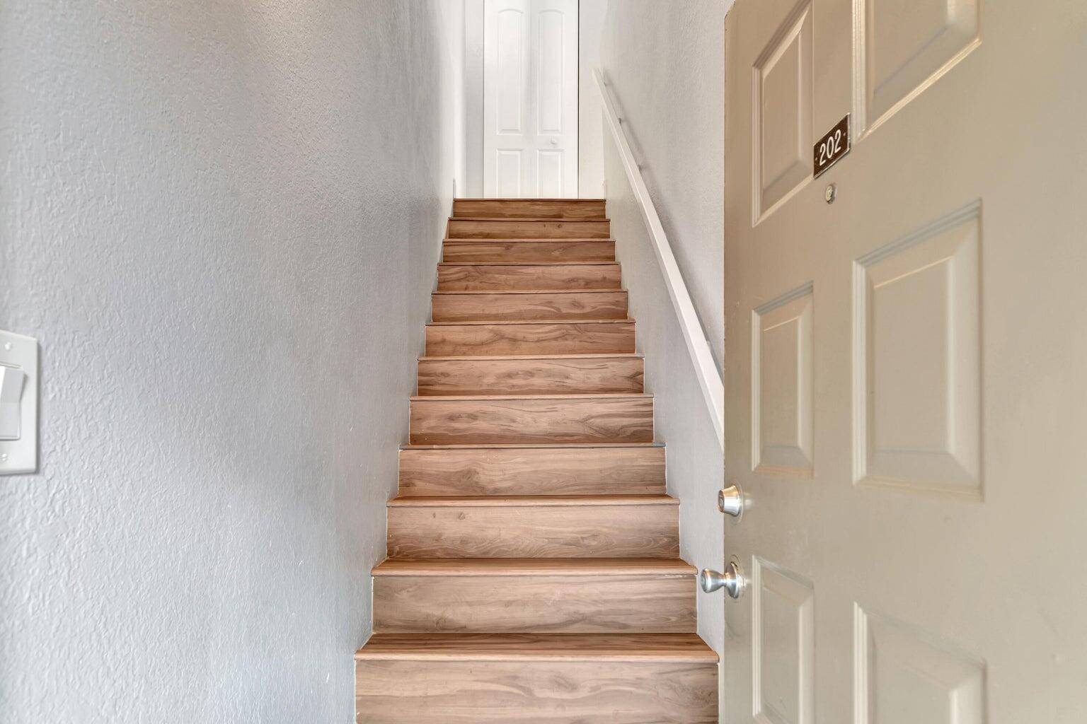 Pompano Beach, FL 33069,116 Gardens DR 202