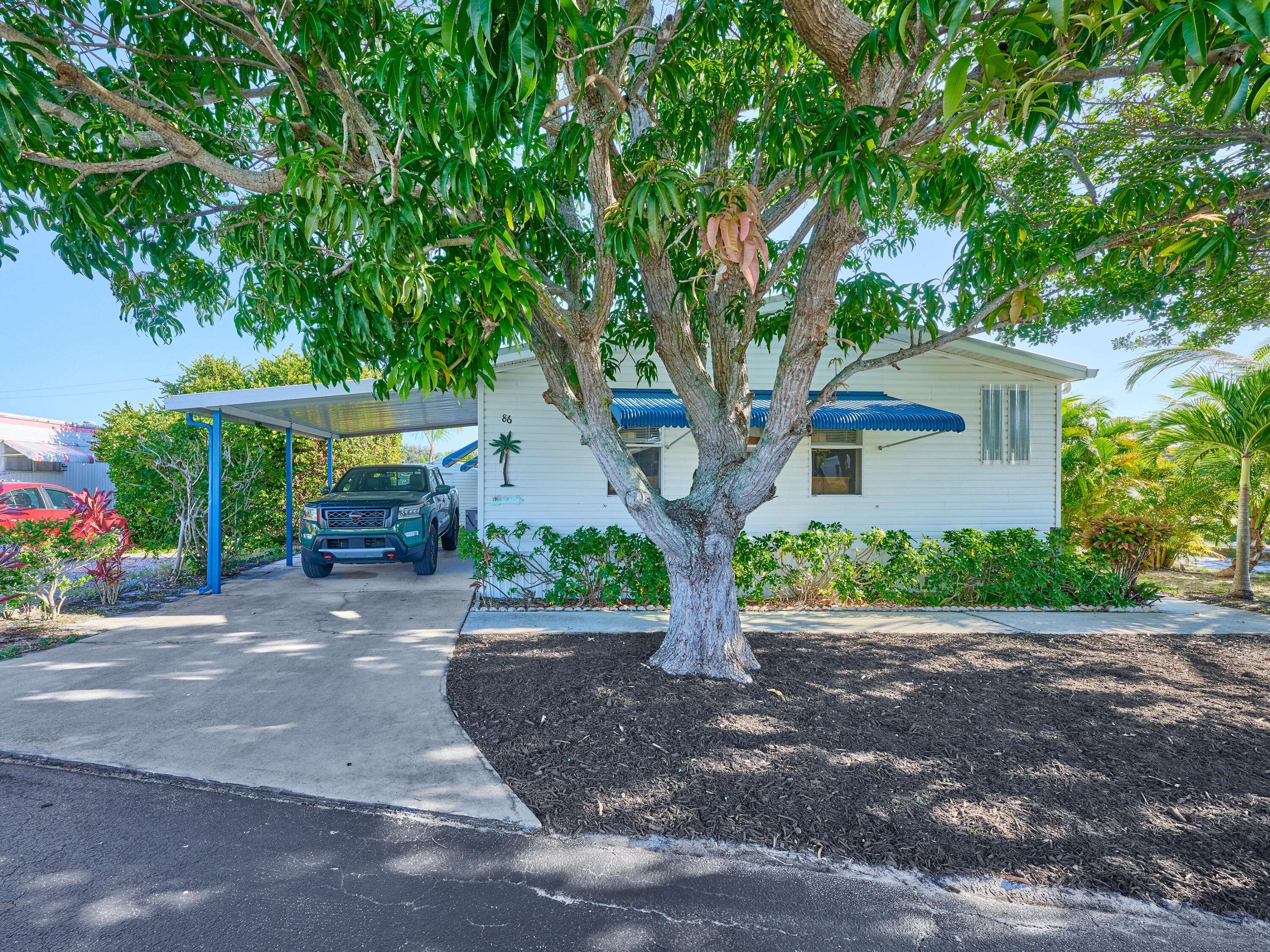 Hobe Sound, FL 33455,11055 SE Federal HWY 86