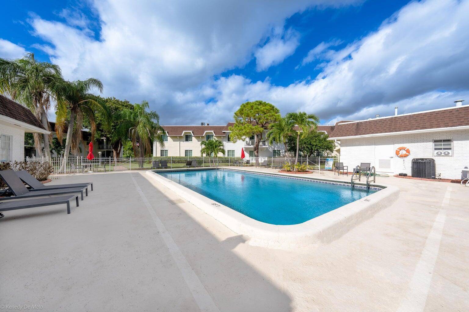 Deerfield Beach, FL 33441,708 SE 2nd AVE 421