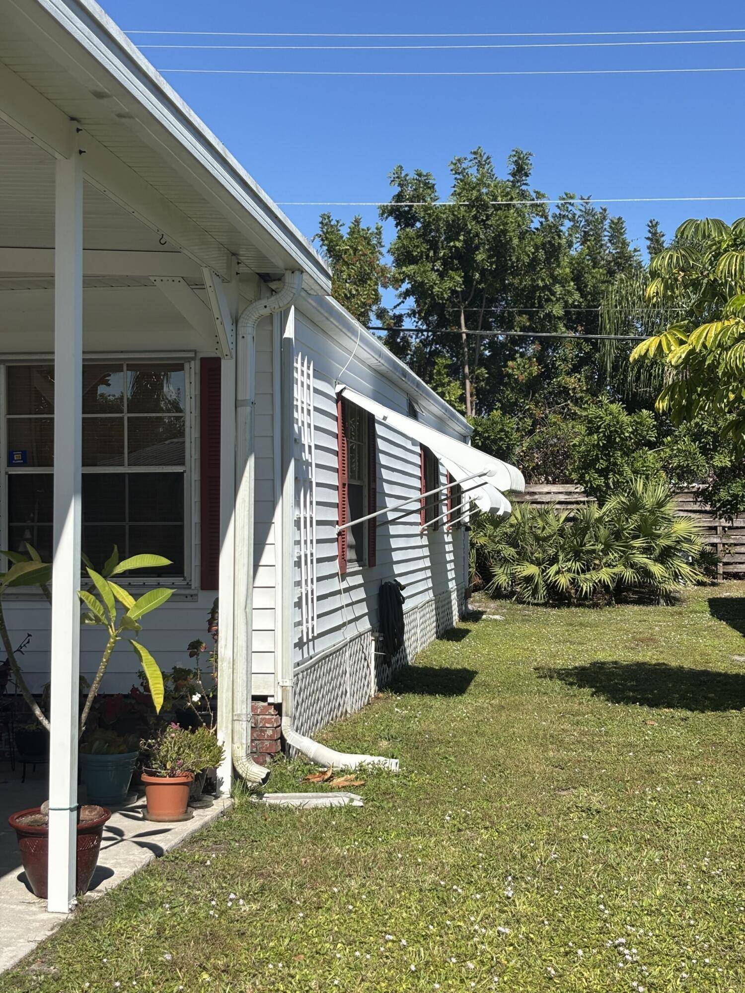 Port Saint Lucie, FL 34952,4 Cozumel Lane LN