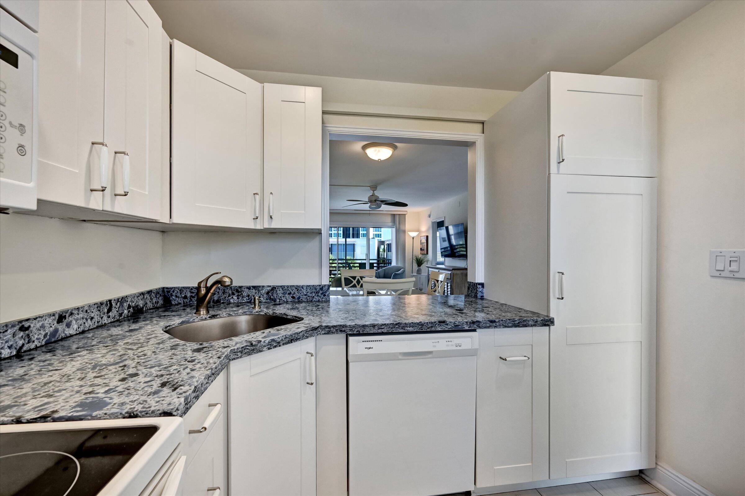 Lauderdale By The Sea, FL 33062,1541 S Ocean BLVD 413