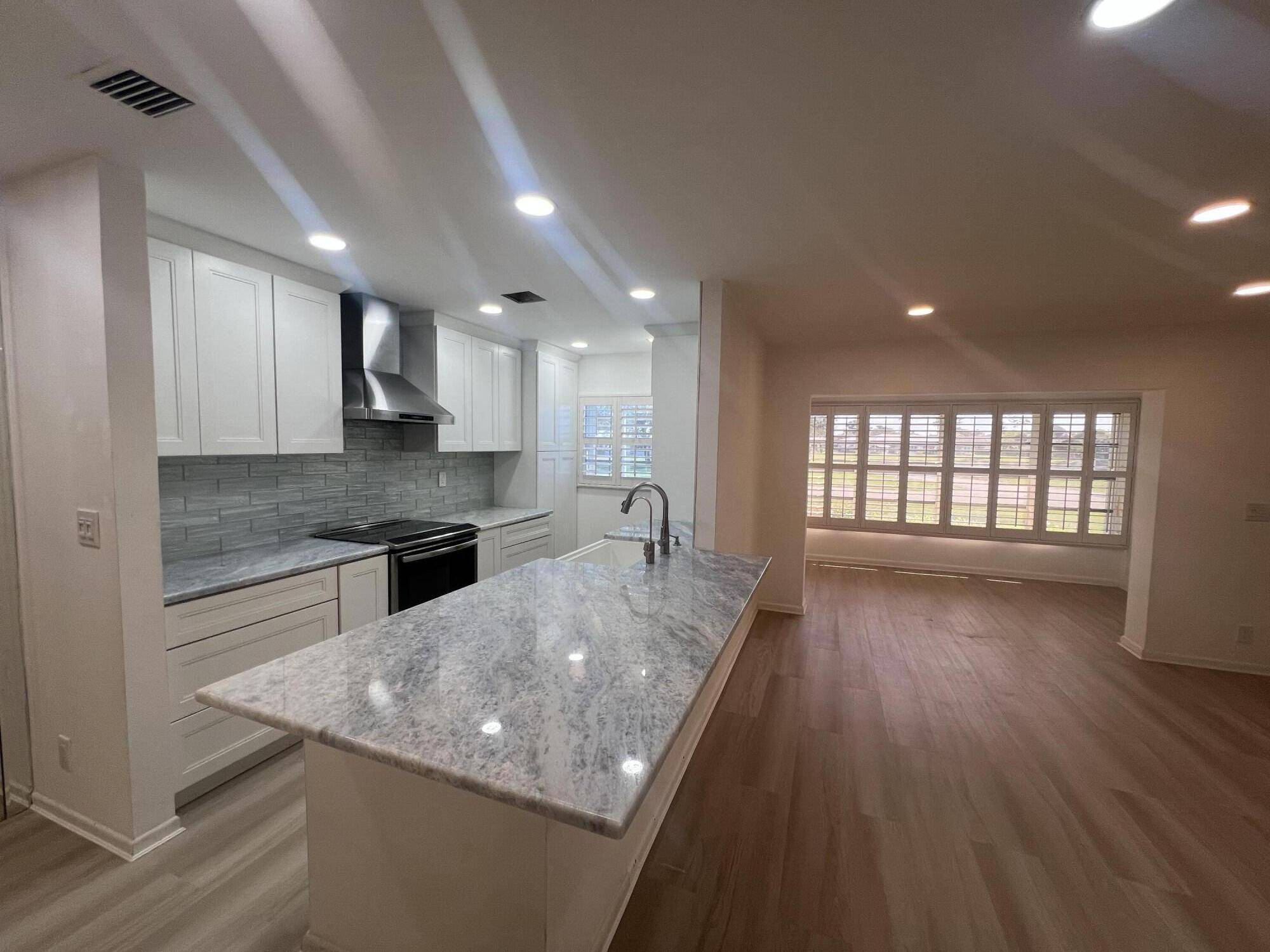 Delray Beach, FL 33484,14699 Canalview DR B