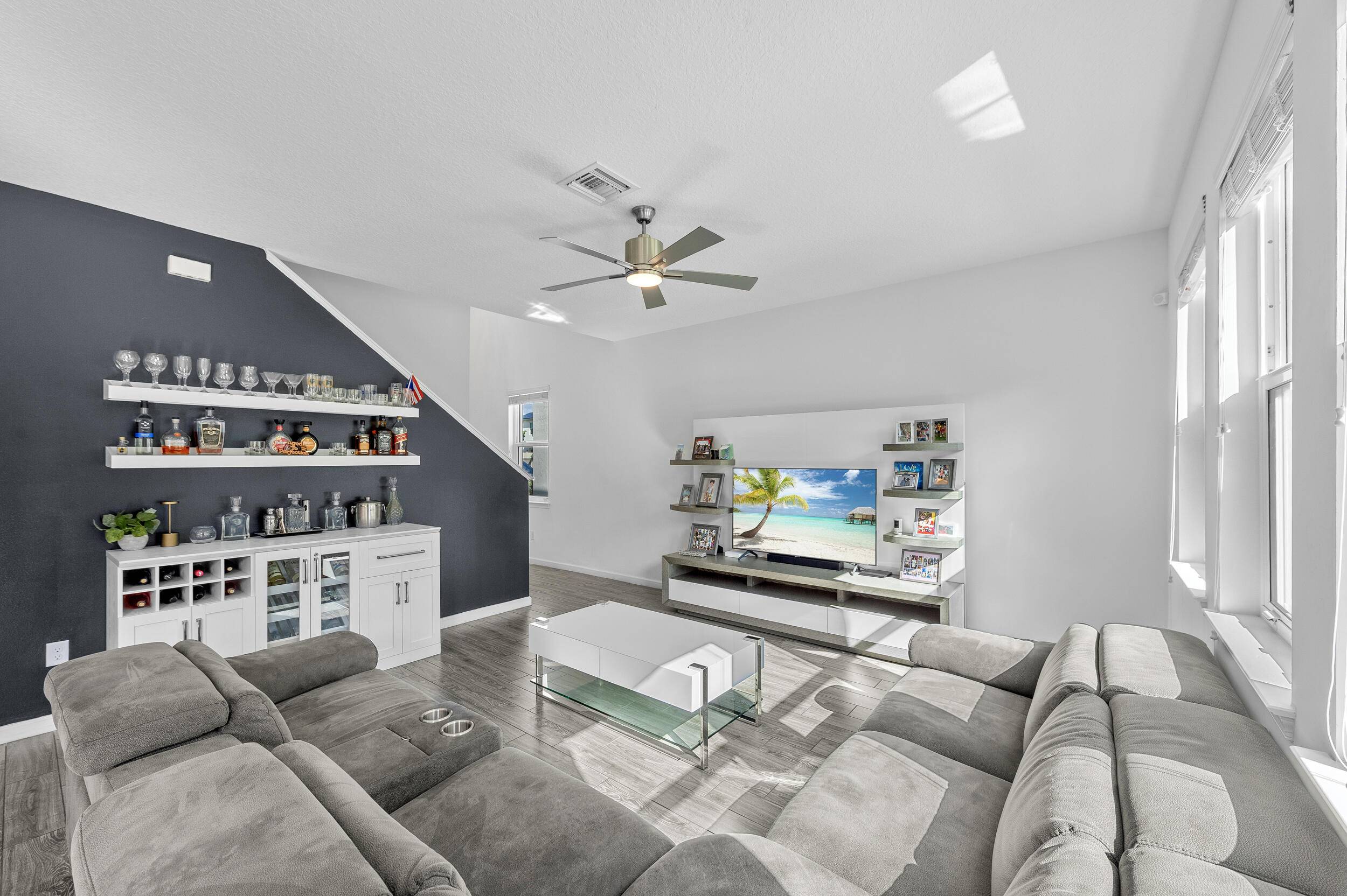 Lake Worth, FL 33460,1817 Lake Cove DR