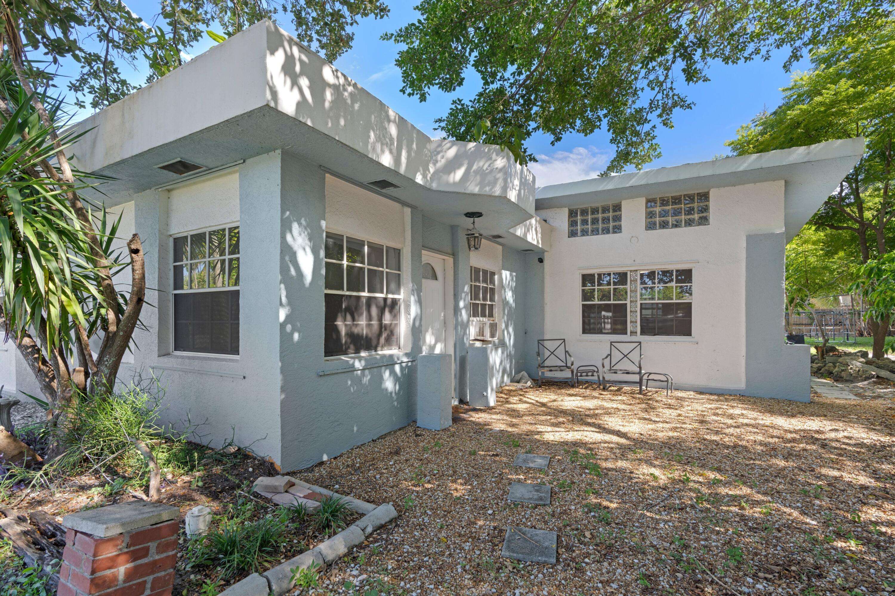 North Palm Beach, FL 33408,1831 Juno RD