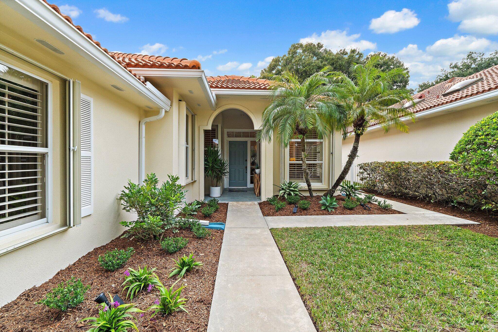 Palm Beach Gardens, FL 33410,231 E Tall Oaks CIR
