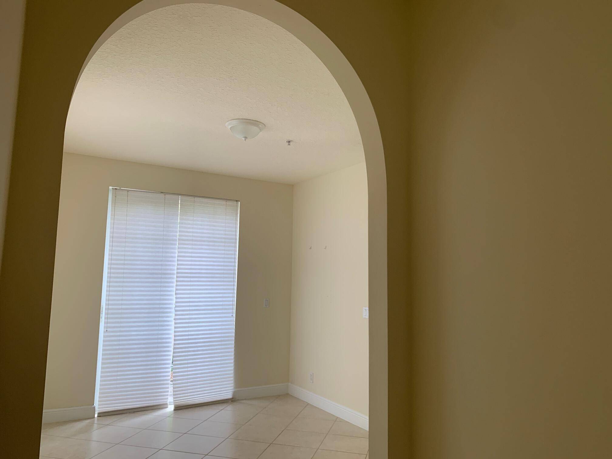 Jupiter, FL 33458,141 Morning Dew CIR