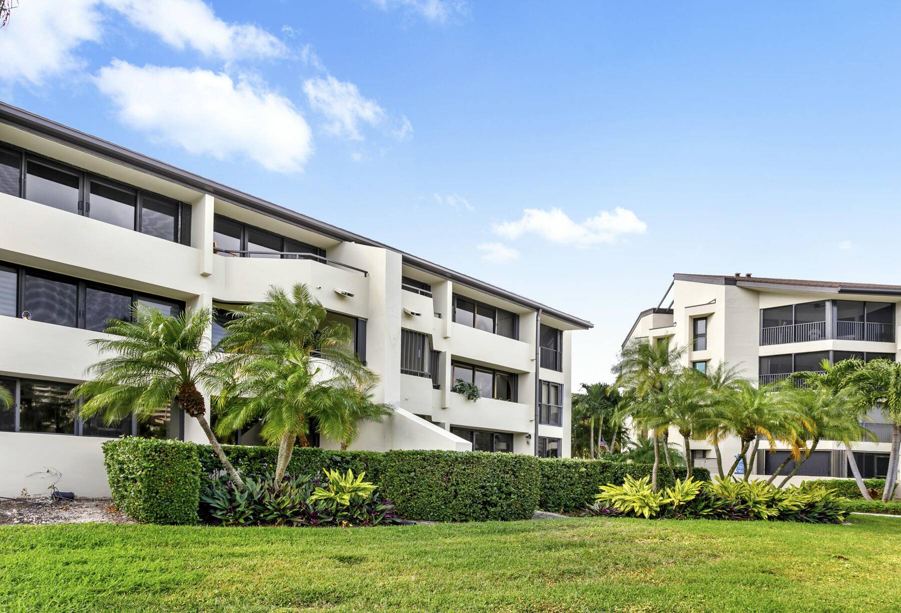 North Palm Beach, FL 33408,1100 Marine WAY A3l