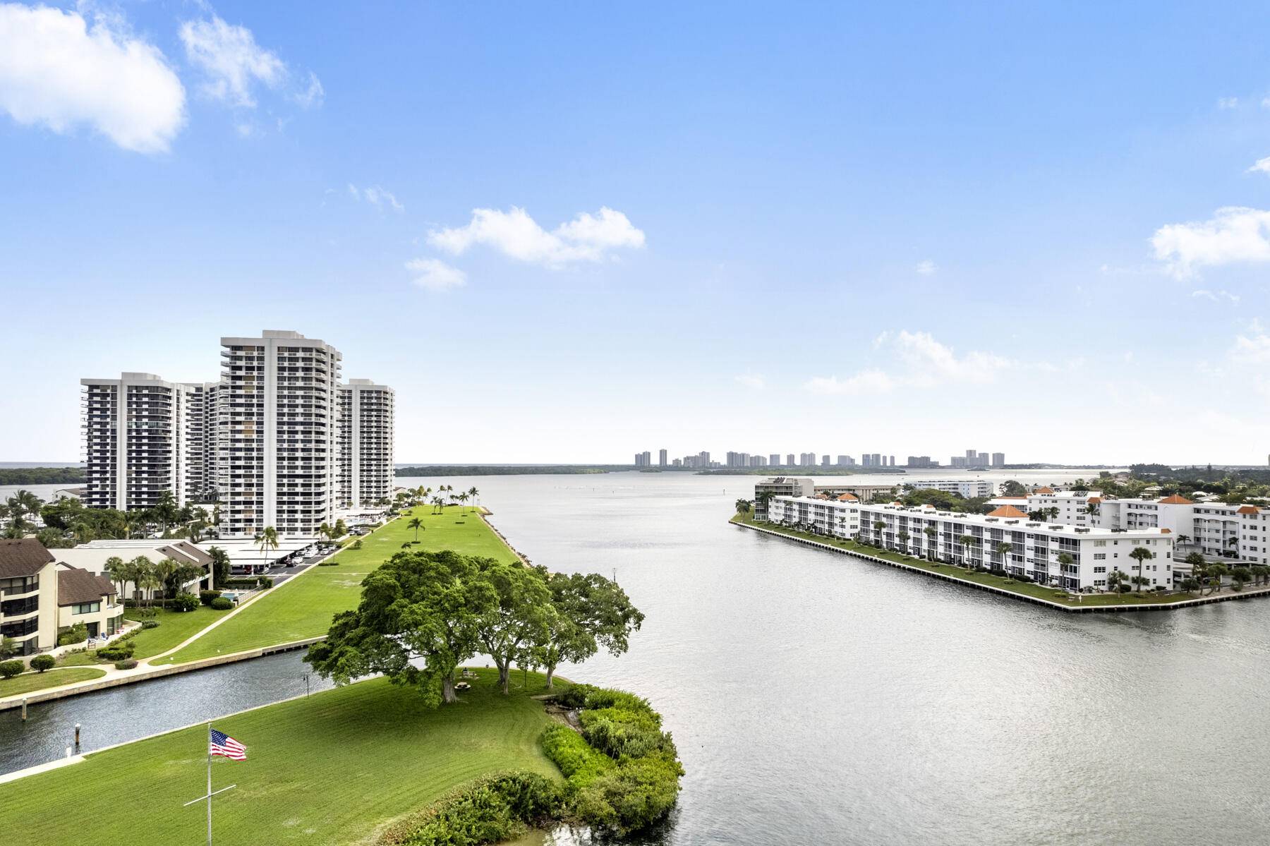 North Palm Beach, FL 33408,1100 Marine WAY A3l