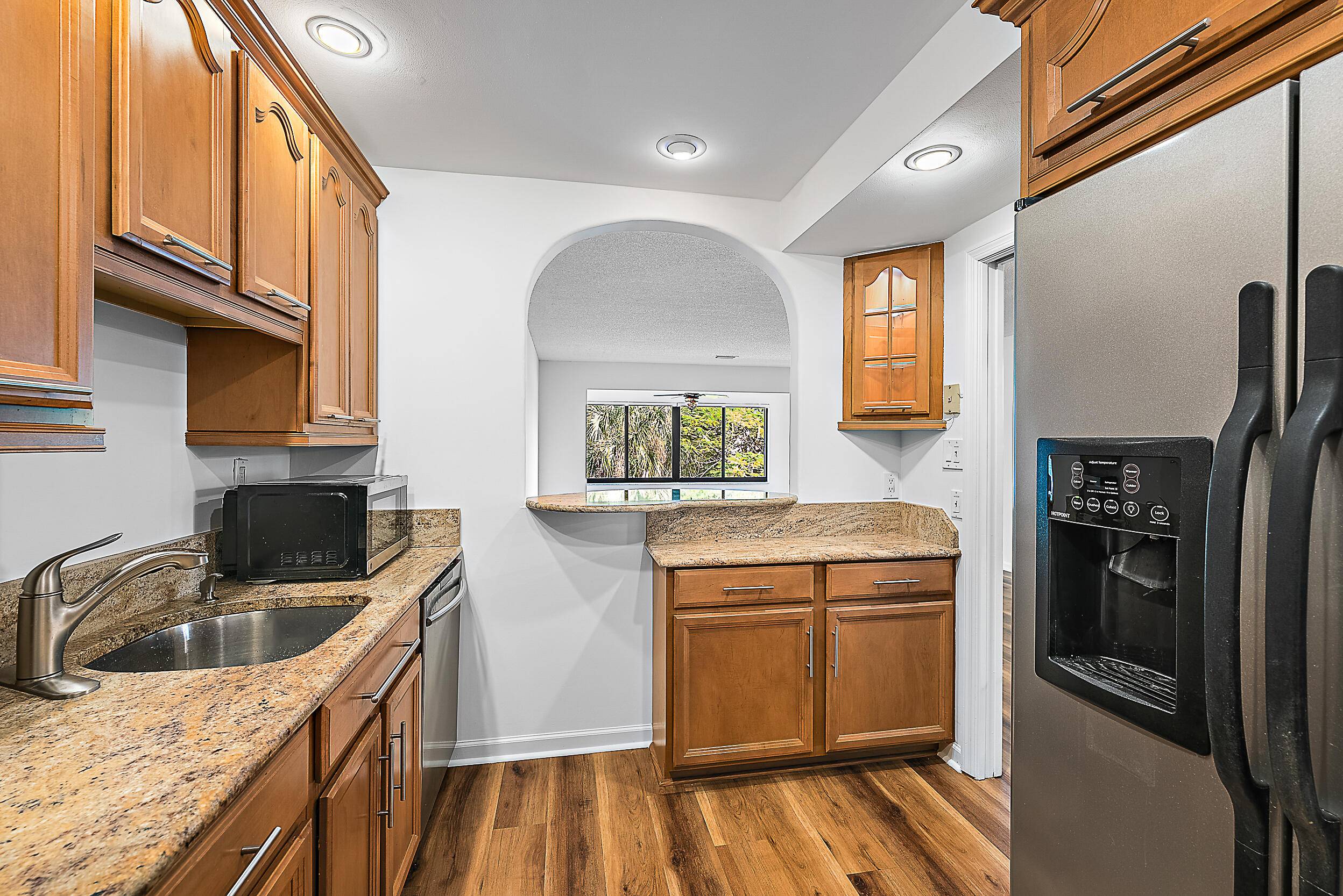 Jupiter, FL 33477,300 N Highway A1a 303g