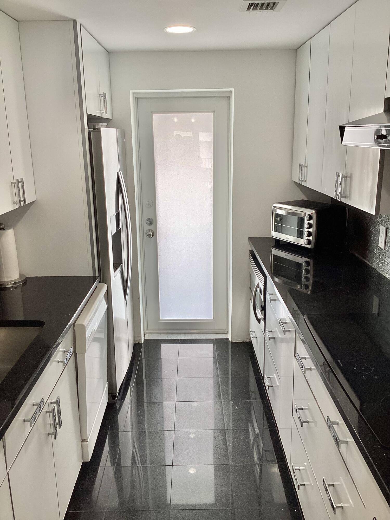 Highland Beach, FL 33487,3101 S Ocean BLVD 924