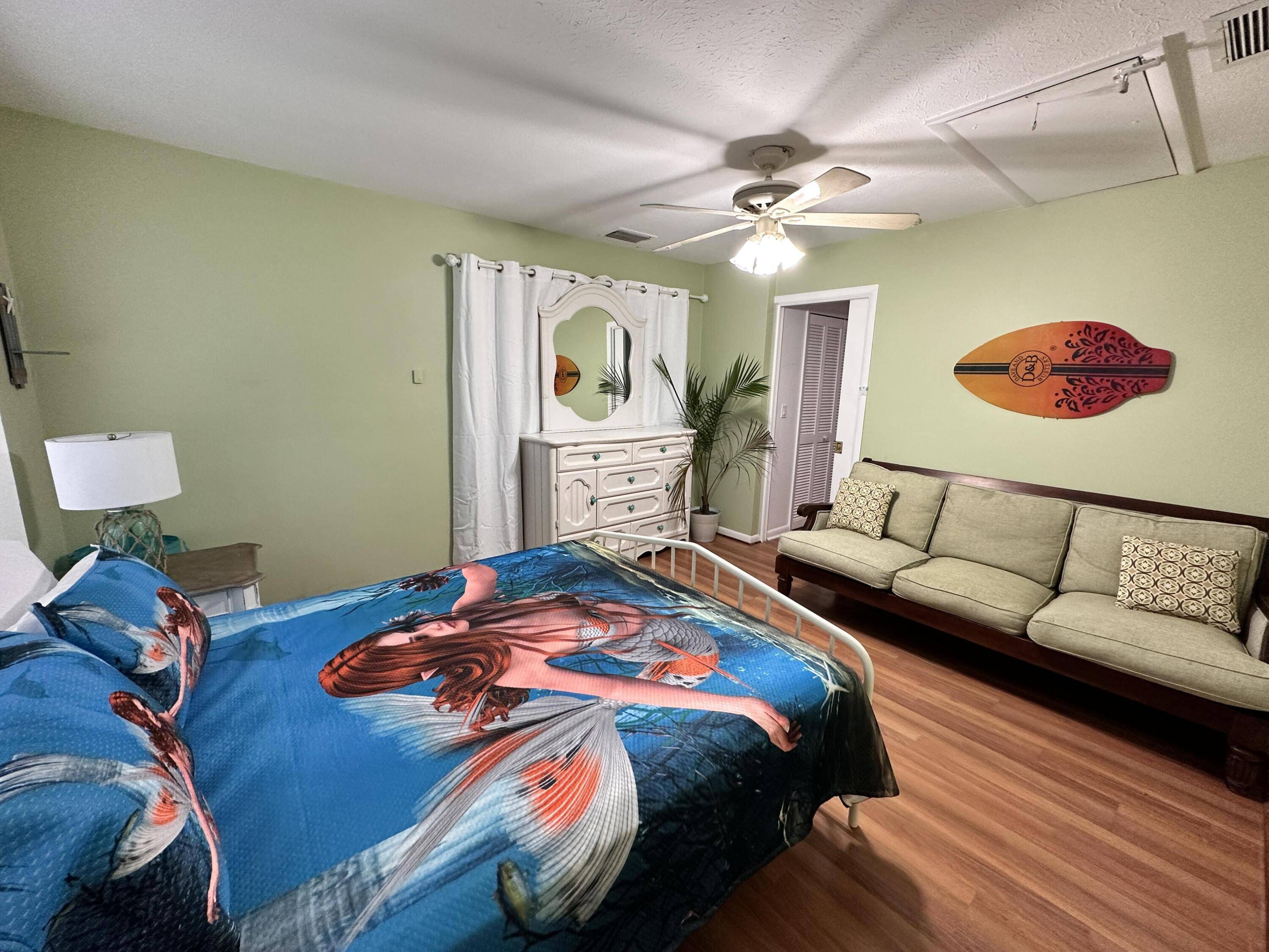 Port Saint Lucie, FL 34983,406 SE Justine TER