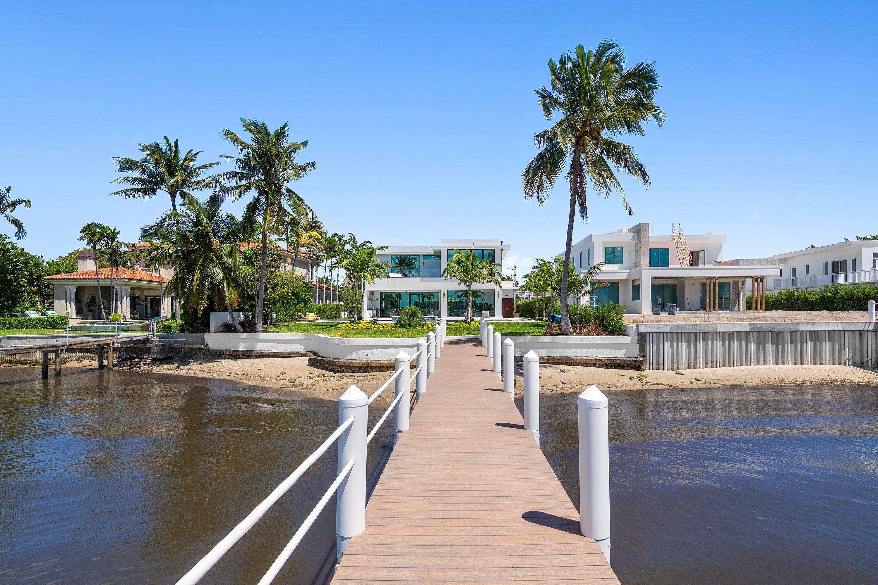 Lantana, FL 33462,807 N Atlantic DR