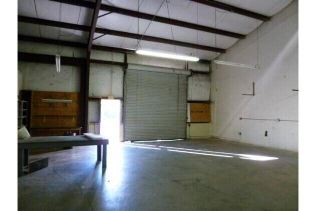 Vero Beach, FL 32968,820 SW 35th CT