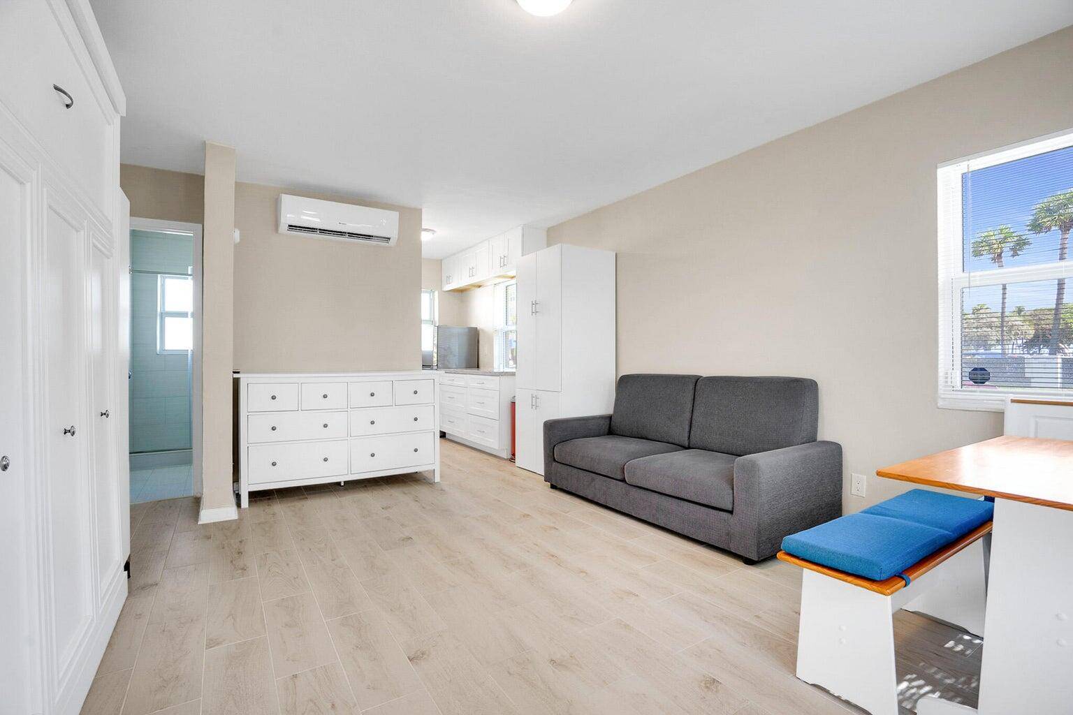 Deerfield Beach, FL 33441,865 SE 20th AVE 1