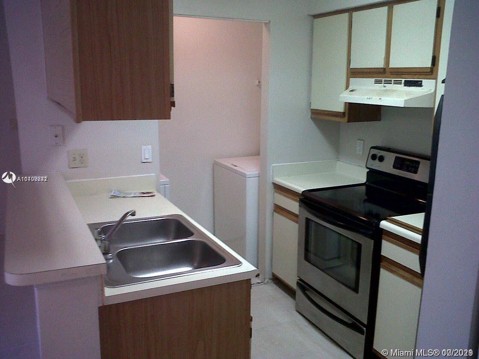 Pompano Beach, FL 33069,1239 SW 46th AVE 906