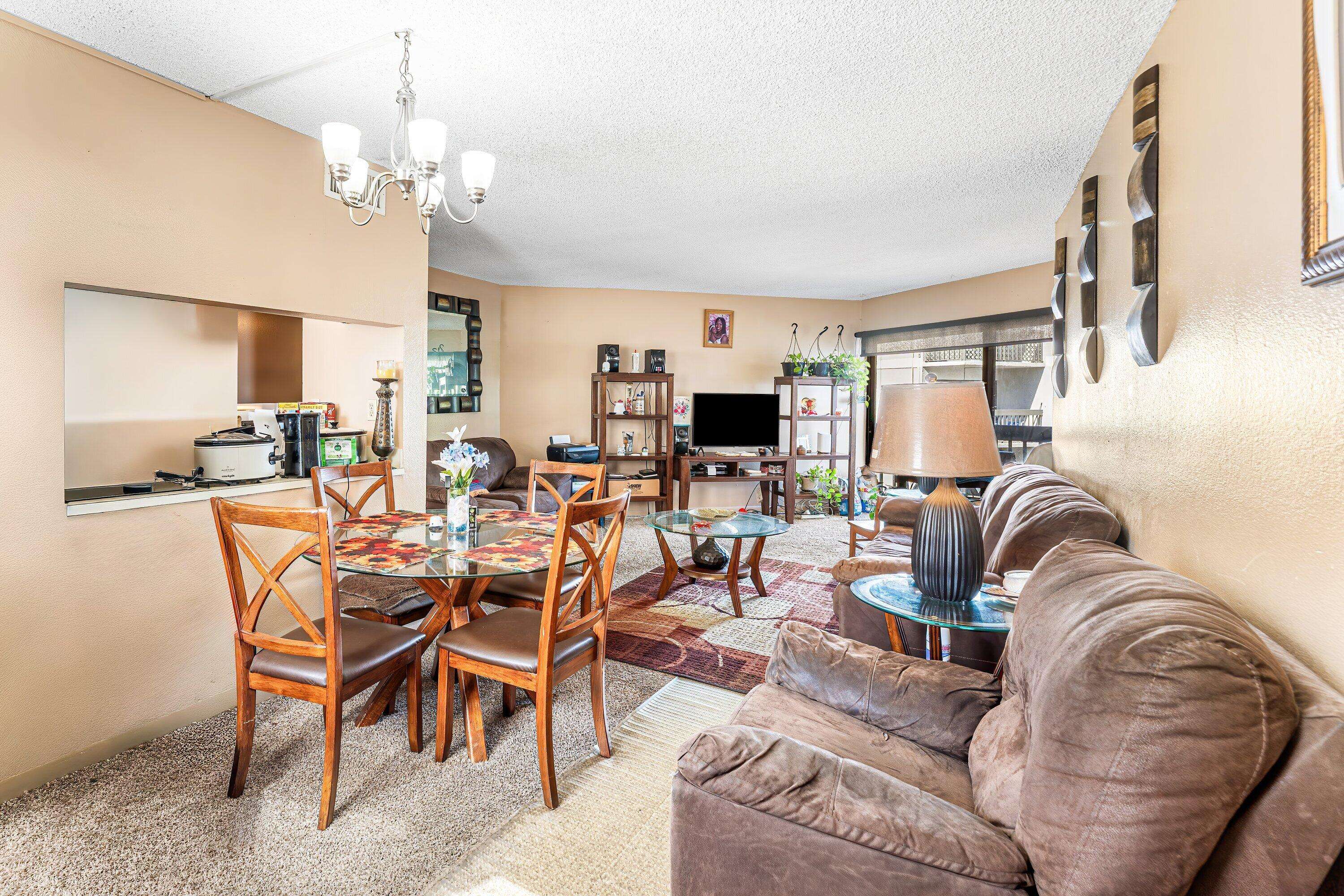 West Palm Beach, FL 33401,1820 N Congress AVE 304