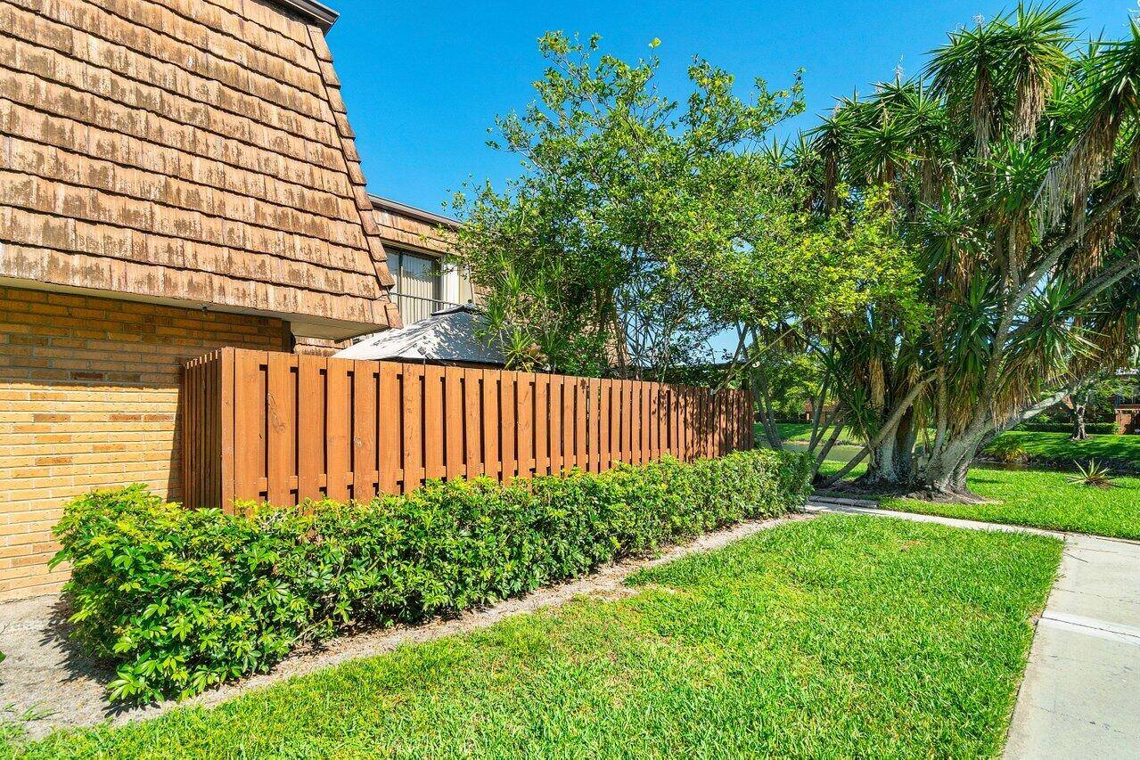 Greenacres, FL 33463,2809 28th LN