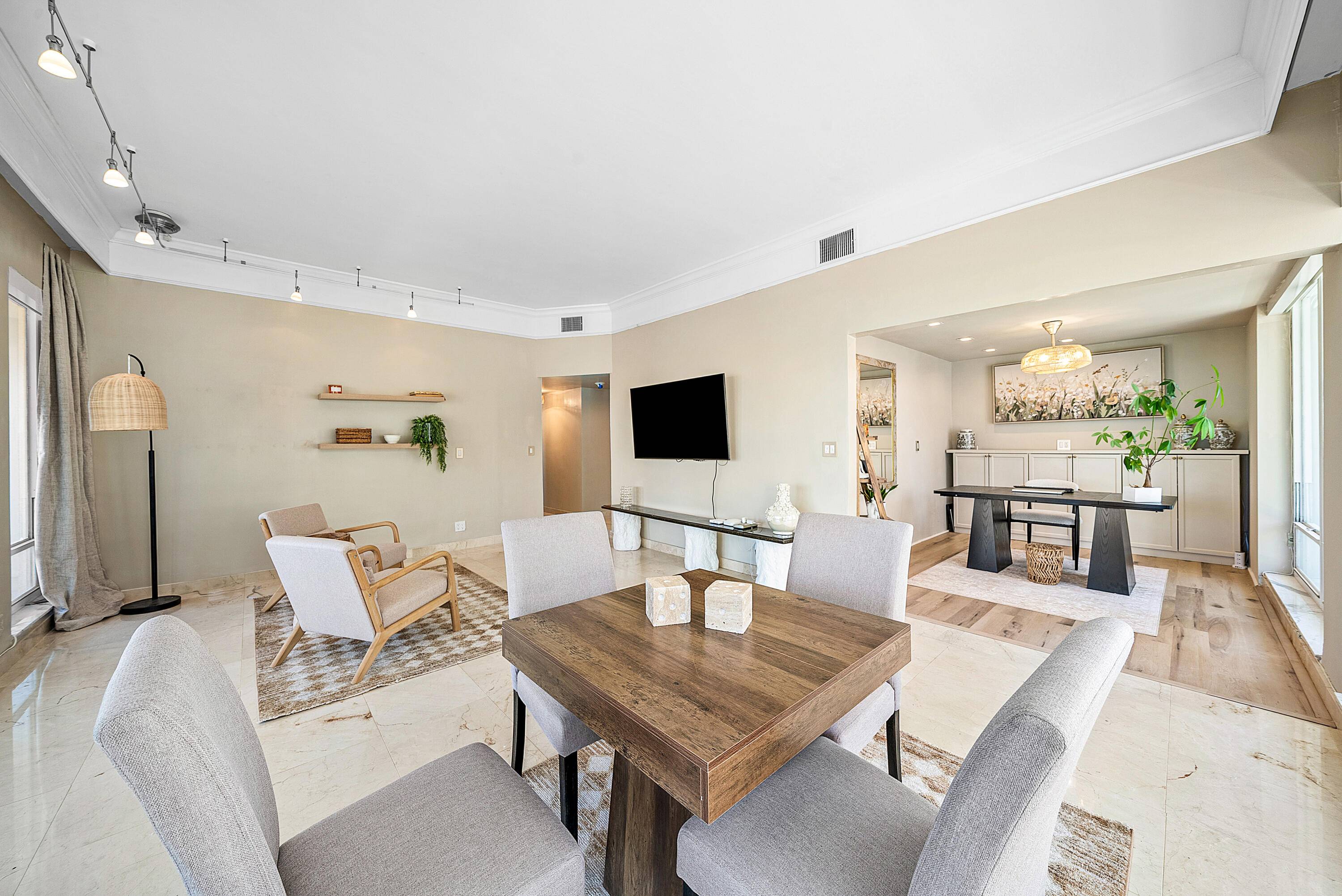 Fort Lauderdale, FL 33316,2100 S Ocean LN 101-102