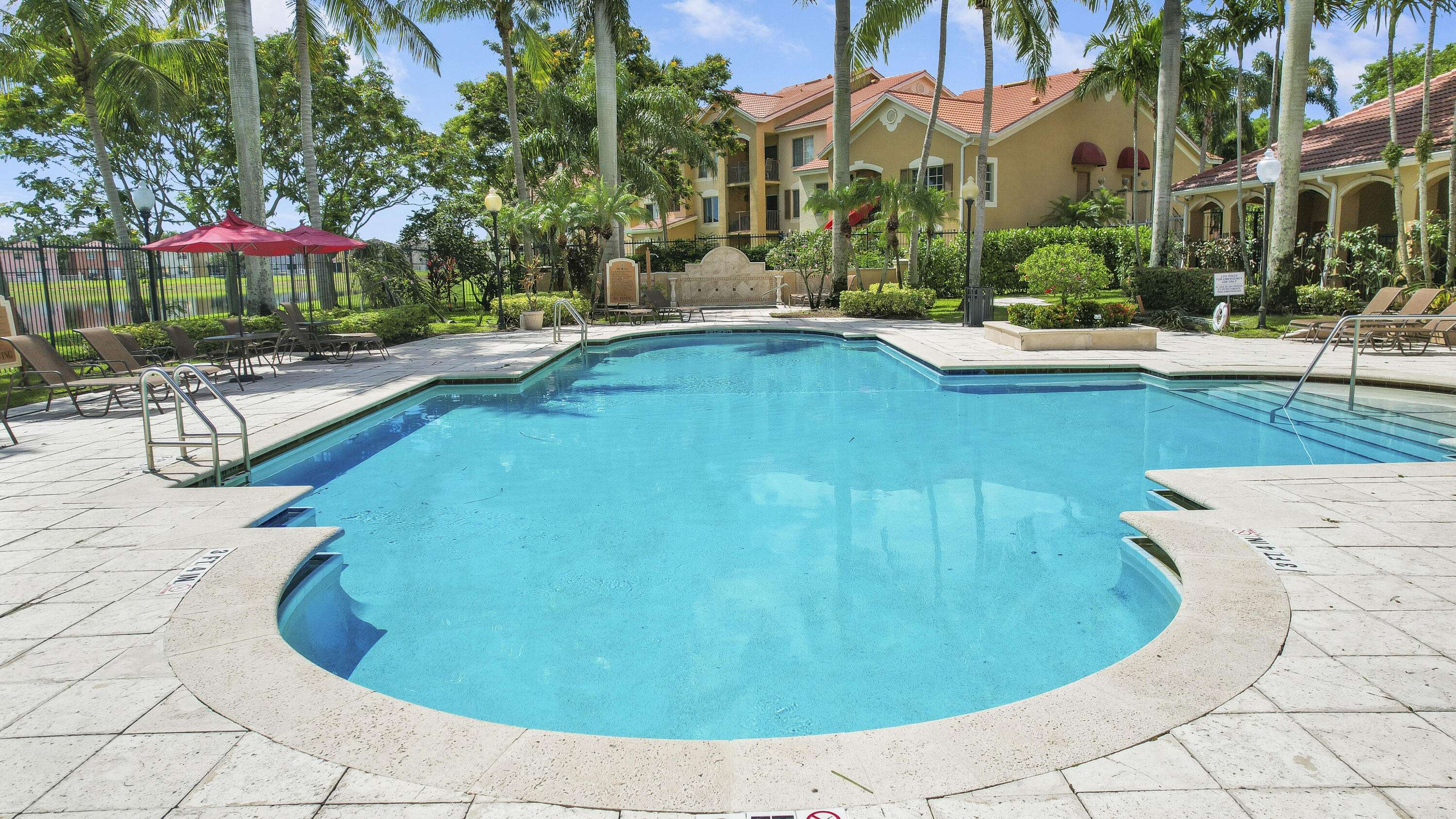 West Palm Beach, FL 33409,4171 San Marino BLVD 201