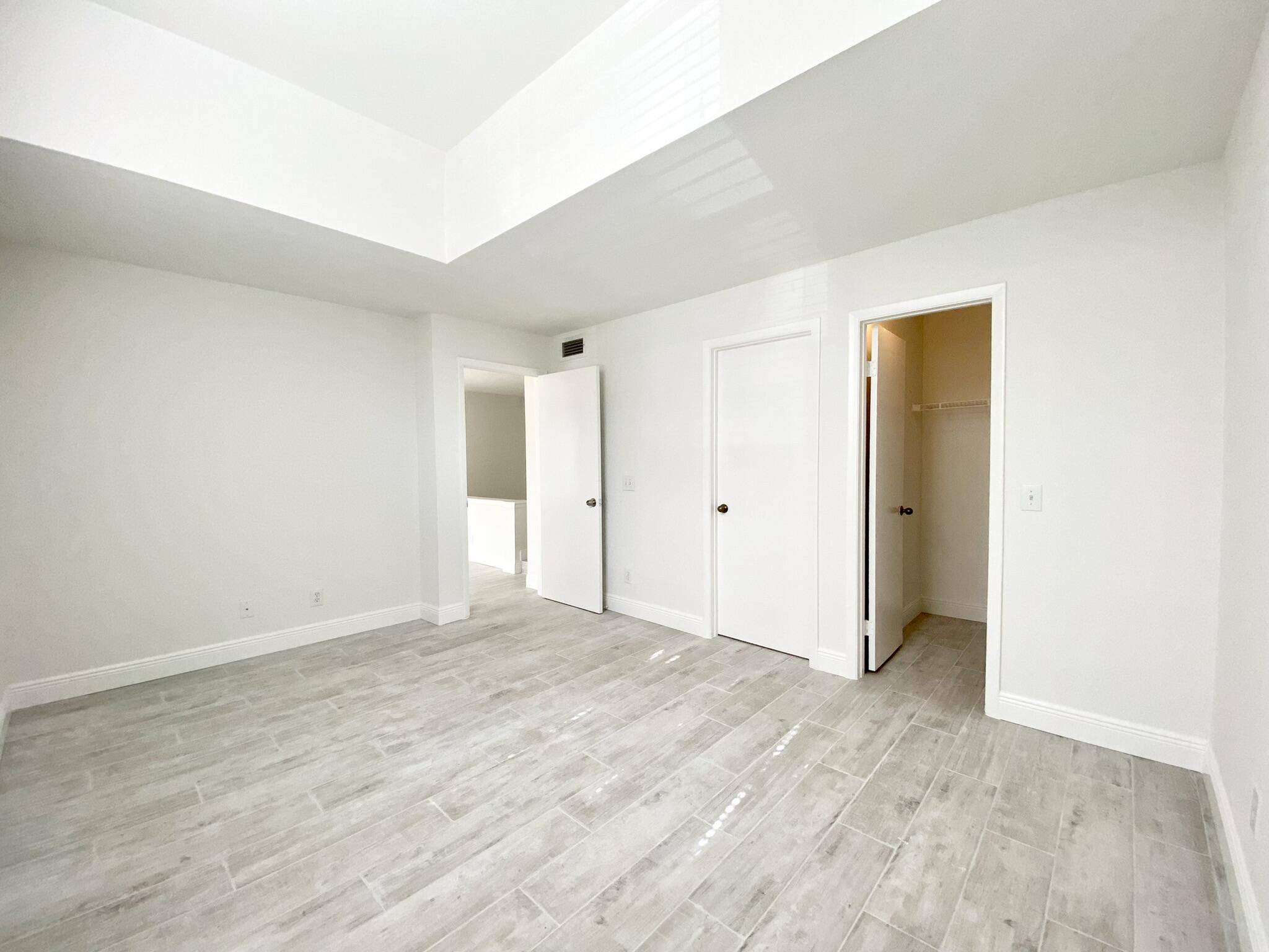 Delray Beach, FL 33445,1705 Palm Cove BLVD 201